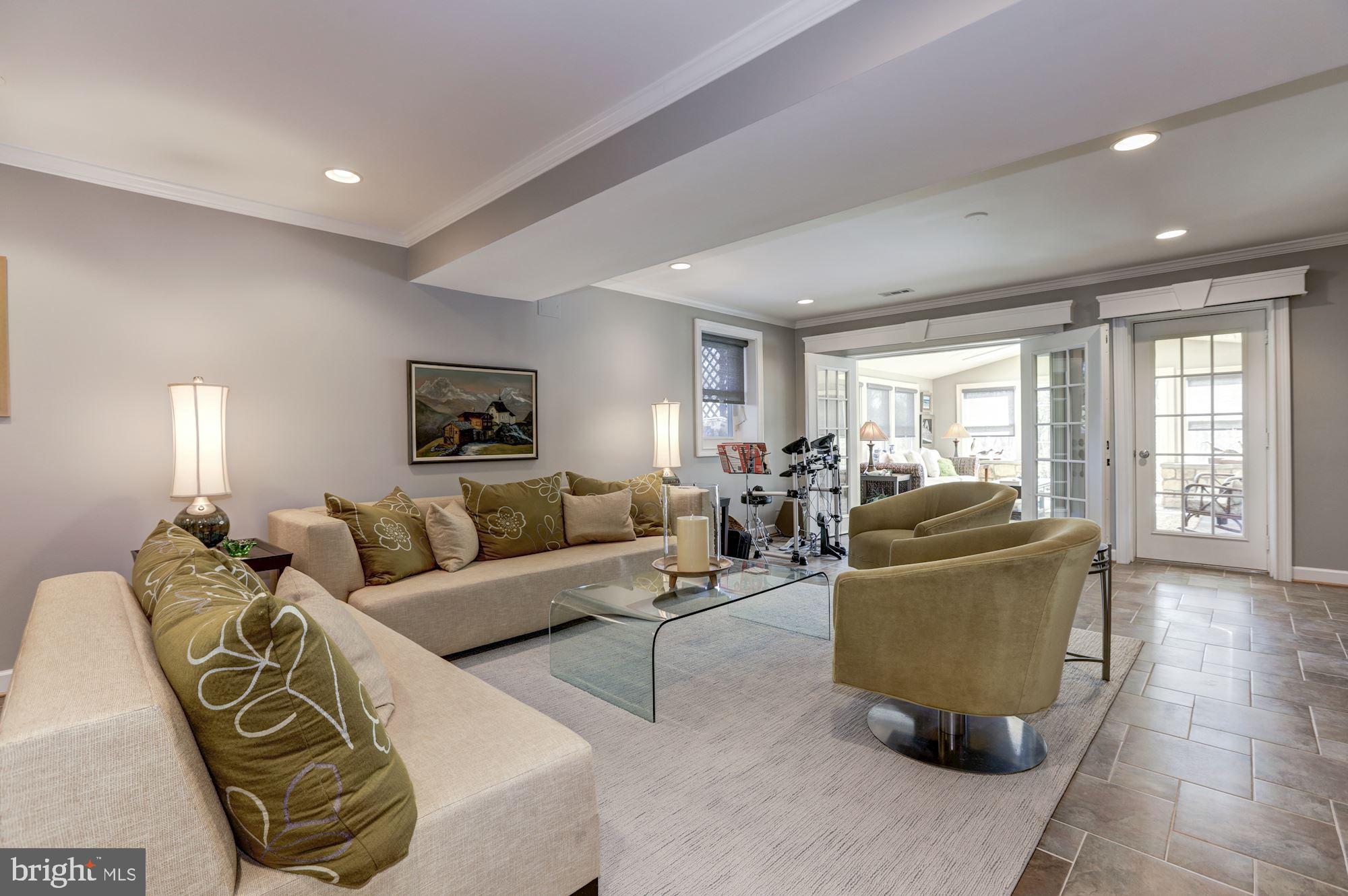 EVERGREEN FARM - Residential