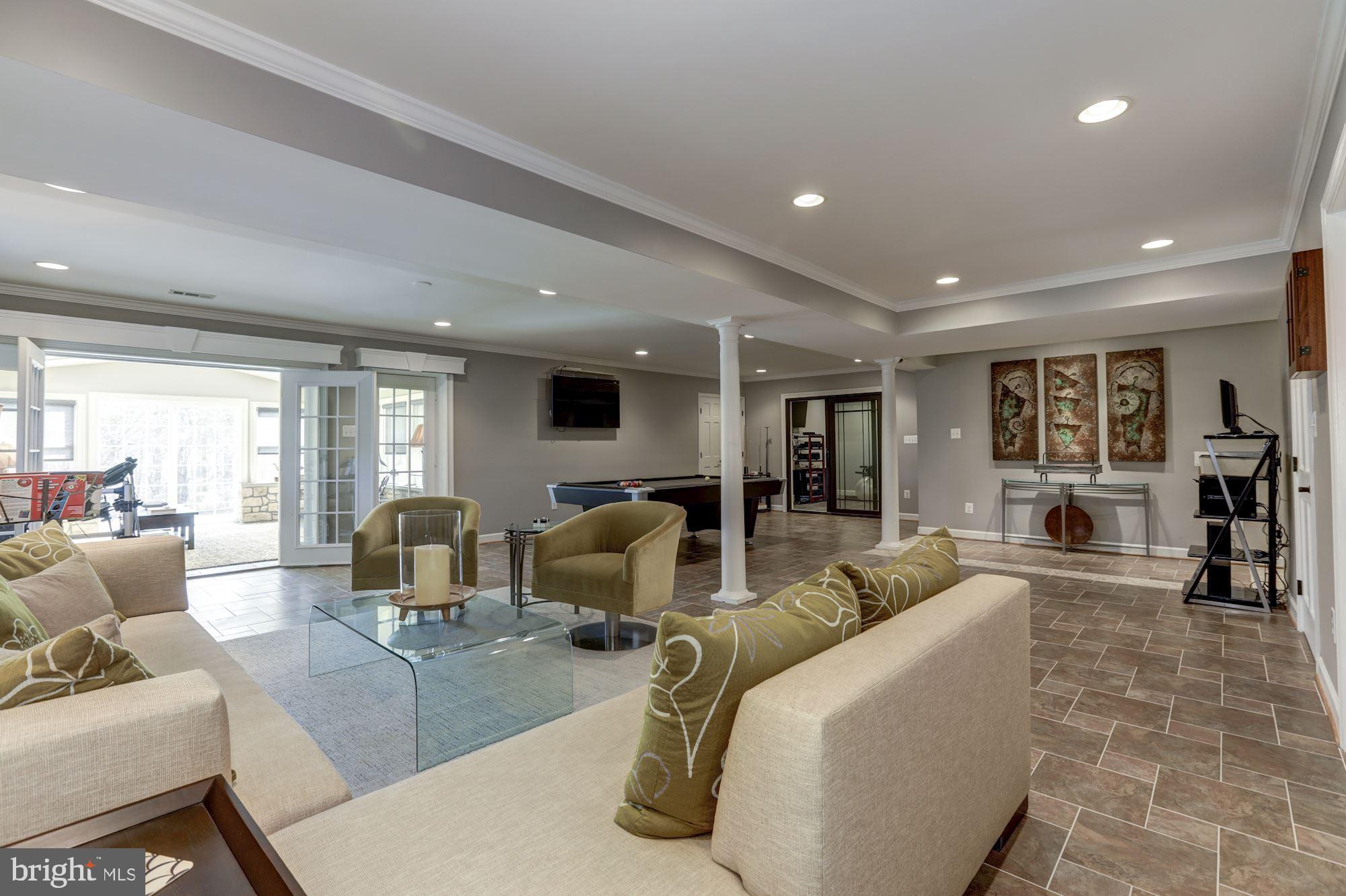 EVERGREEN FARM - Residential