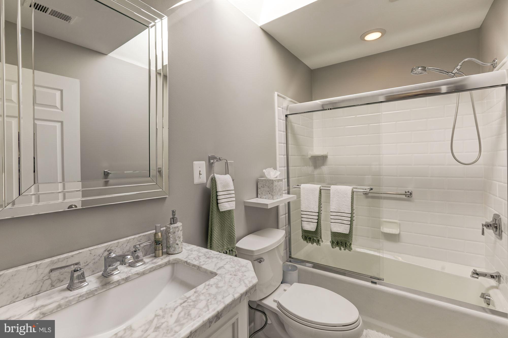 EVERGREEN FARM - Residential