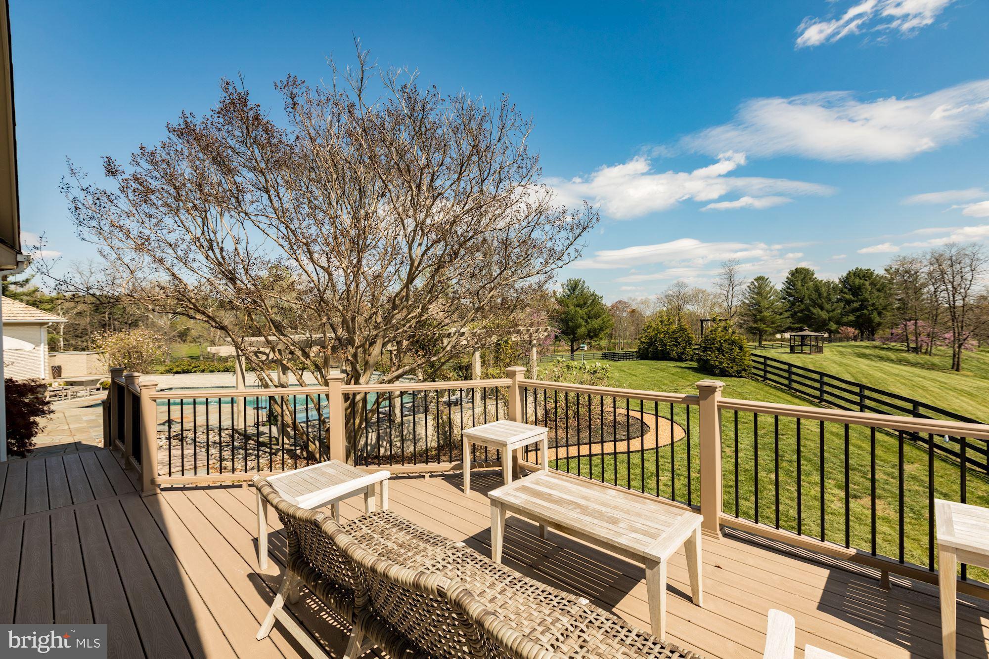 EVERGREEN FARM - Residential