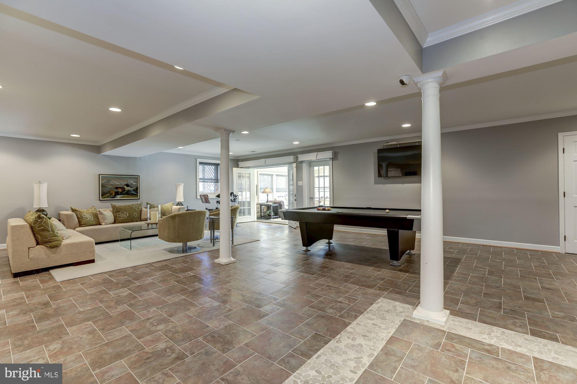 EVERGREEN FARM - Residential