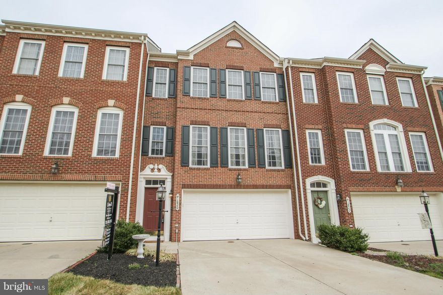 Beautiful Carnegie Model TH in Kirkpatrick Farms! Just under 2,900 finished sqft. Main lvl gleaming hdwd flrs in liv/din rm w/ custom molding. Updated gourmet kit w/ granite, SS, vast island, & more off from fam rm & access 2 deck. Upper lvl 3BR 2BA. MA w/ vault ceil, walk in, & oasis BA w/ custom tile, 2 sinks, & seamless shower. Lower lvl lg rec rm & full BA w/ access to patio & fenced yd.