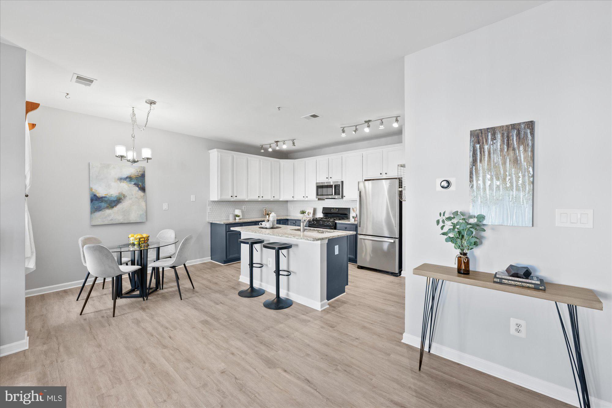 291 CAMERON STATION BOULEVARD 102