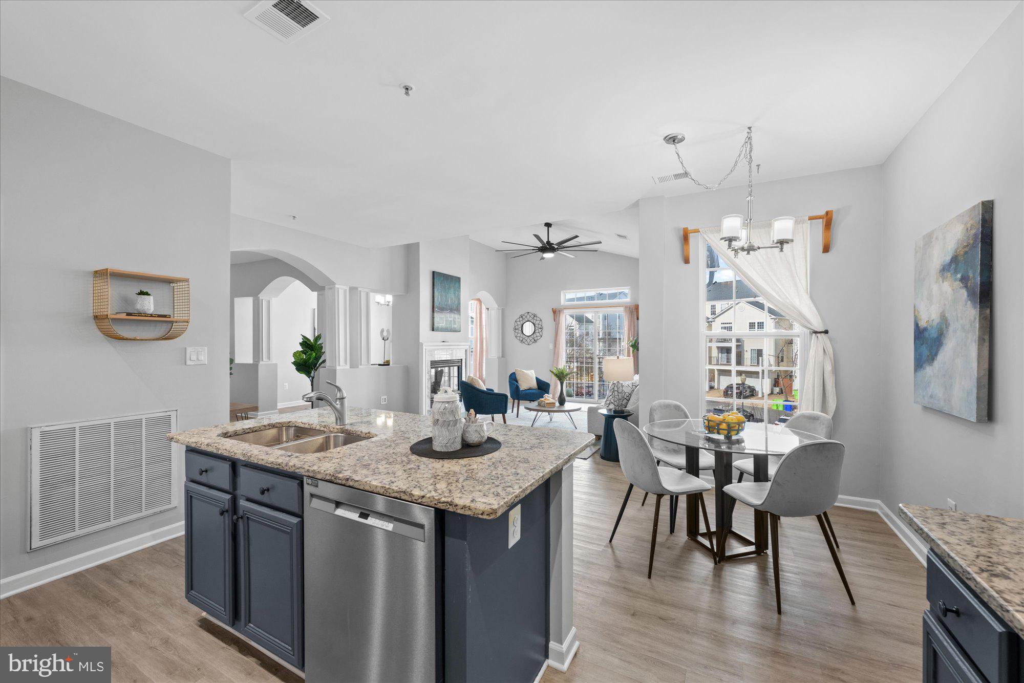 CAMERON STATION - Residential