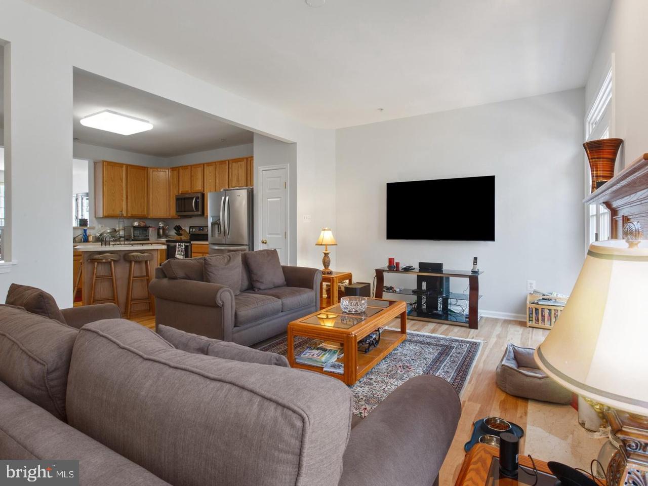 4225 LAVENDER LANE