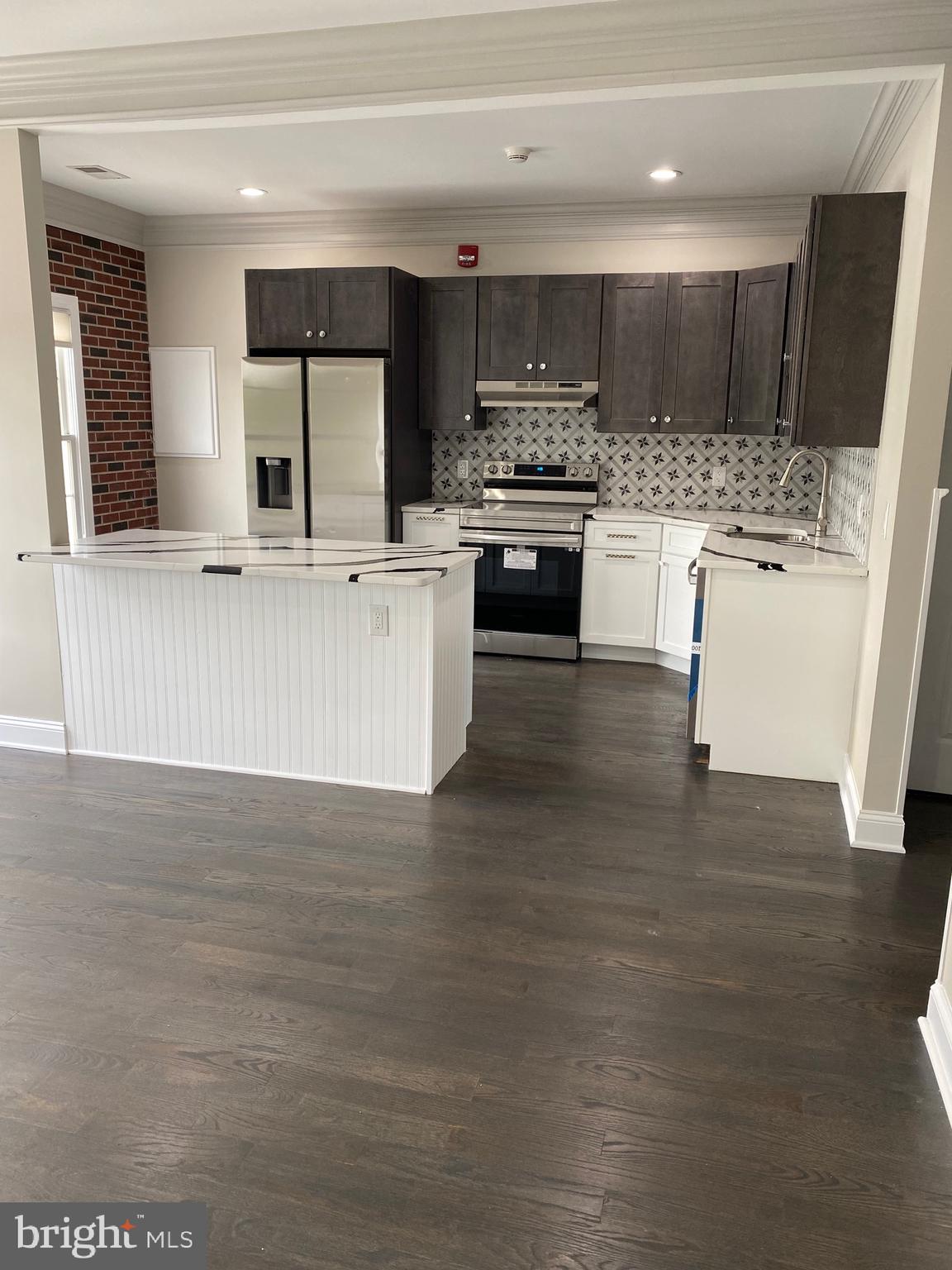 KENTLANDS MIDTOWN - Residential Lease