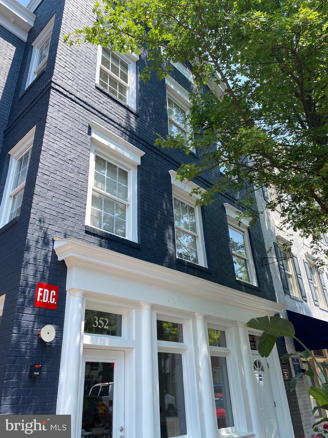 KENTLANDS MIDTOWN - Residential Lease