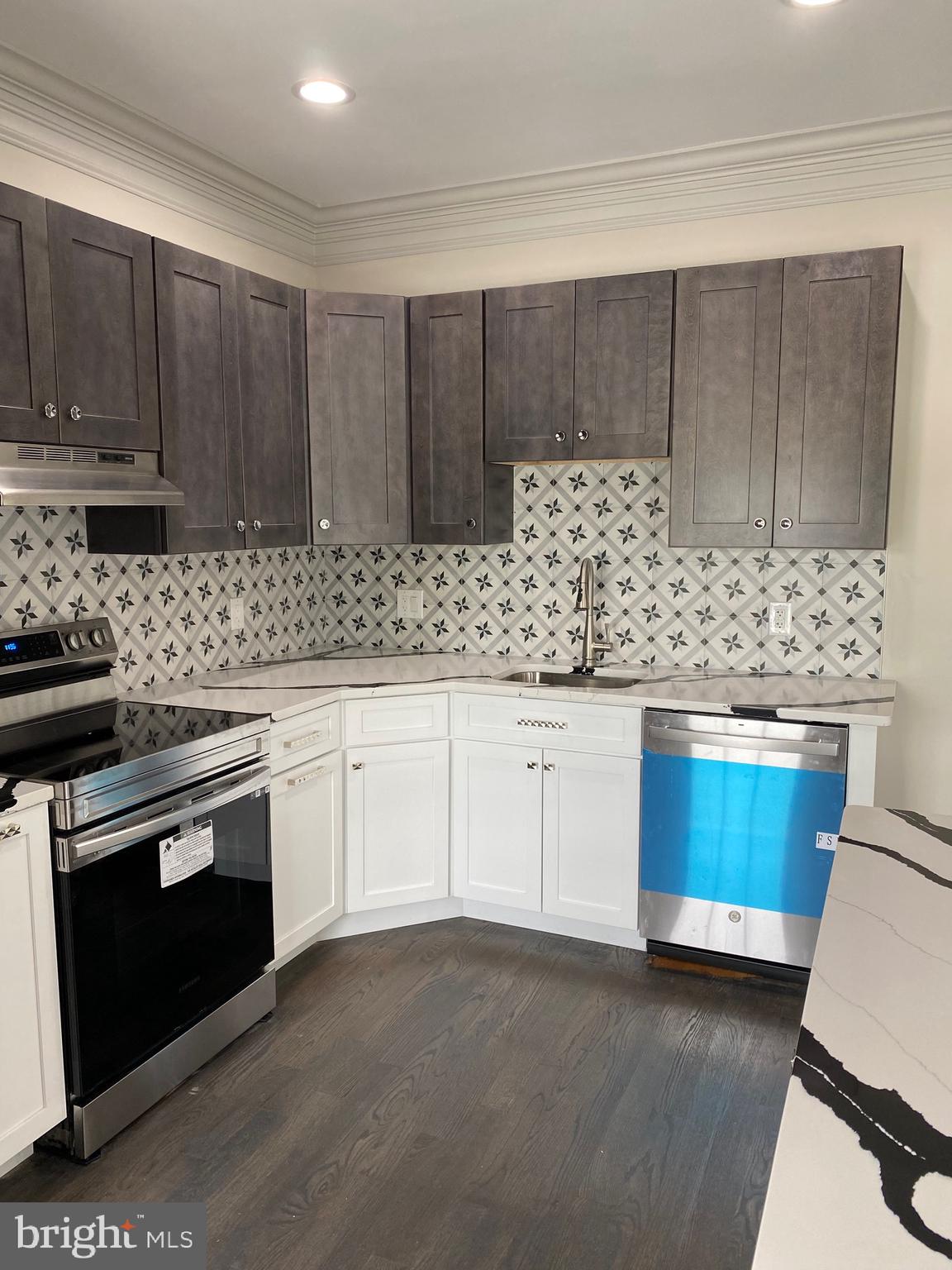 KENTLANDS MIDTOWN - Residential Lease