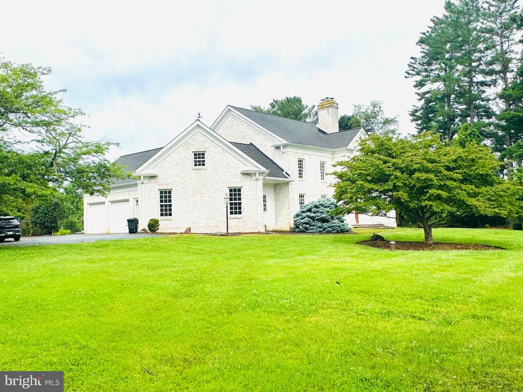 6504 SAND TRAP DRIVE