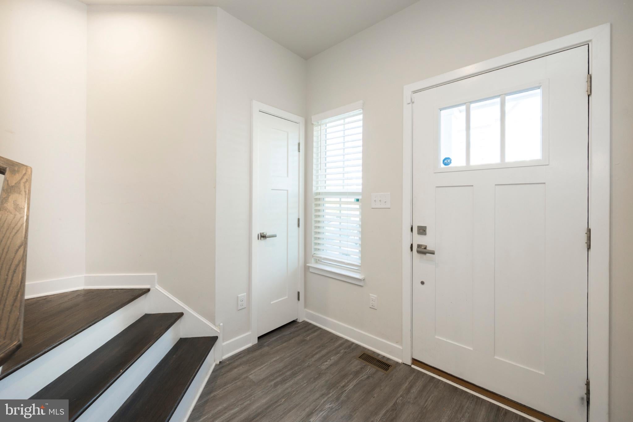 216 HIBISCUS WAY