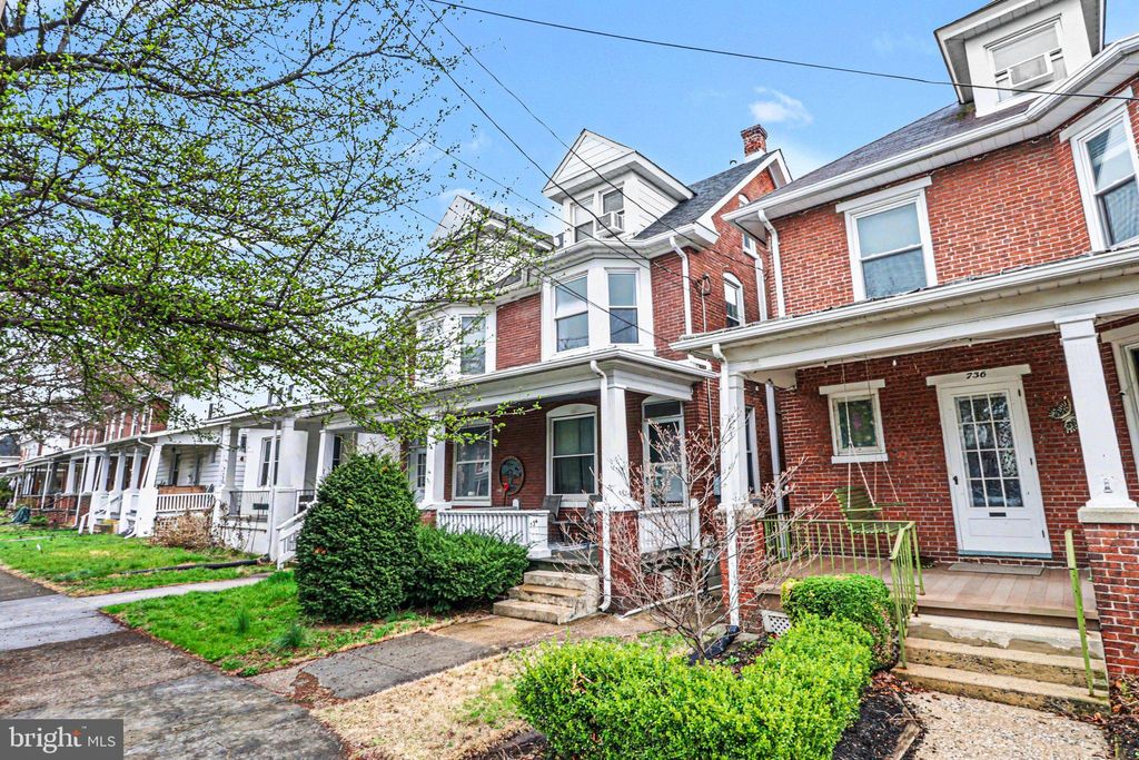 Photo of 734 Hummel Avenue, LEMOYNE, PA 17043 (MLS # PACB2052128)