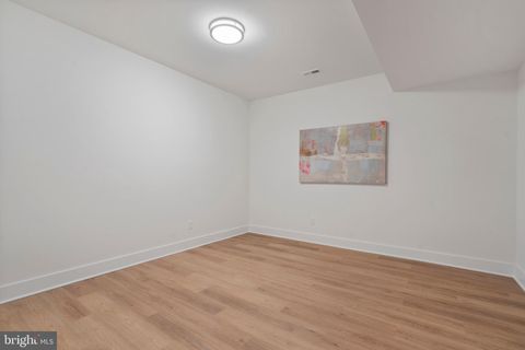 listing image 84