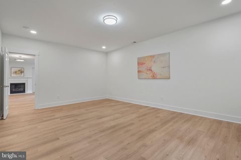 listing image 78