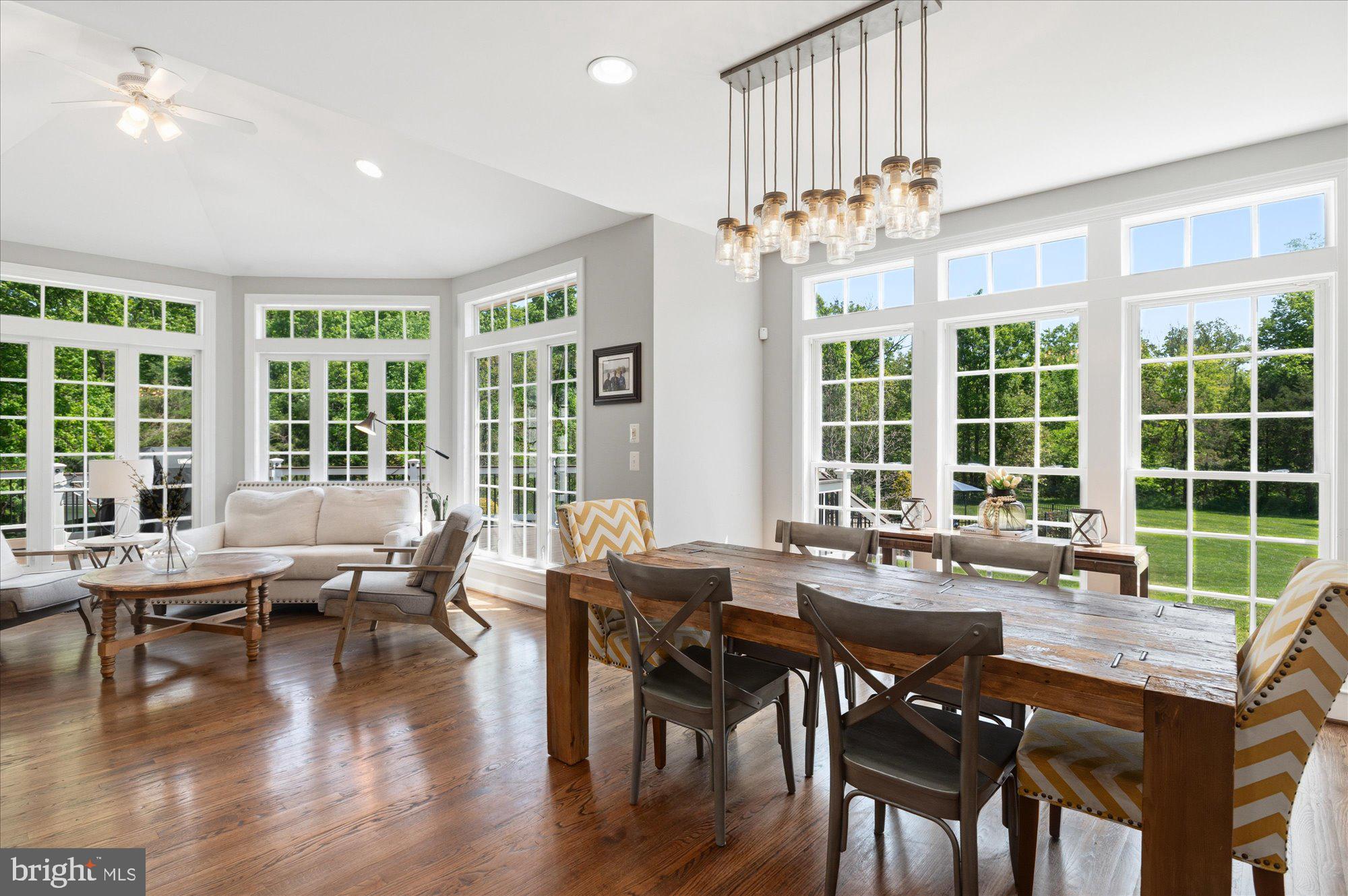 CEDAR HUNT - Residential
