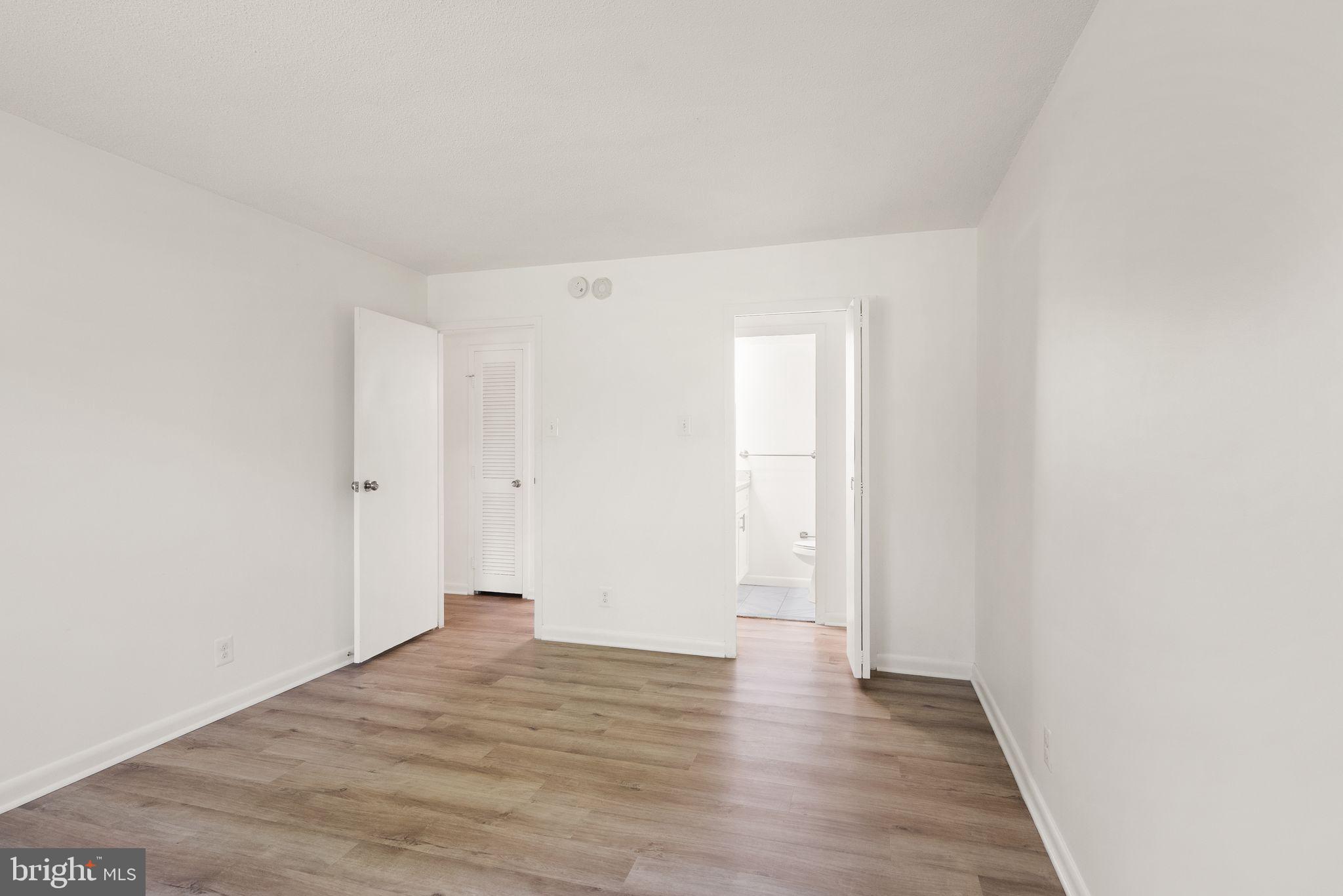 CIRCLE CONDOMINIUMS - Residential