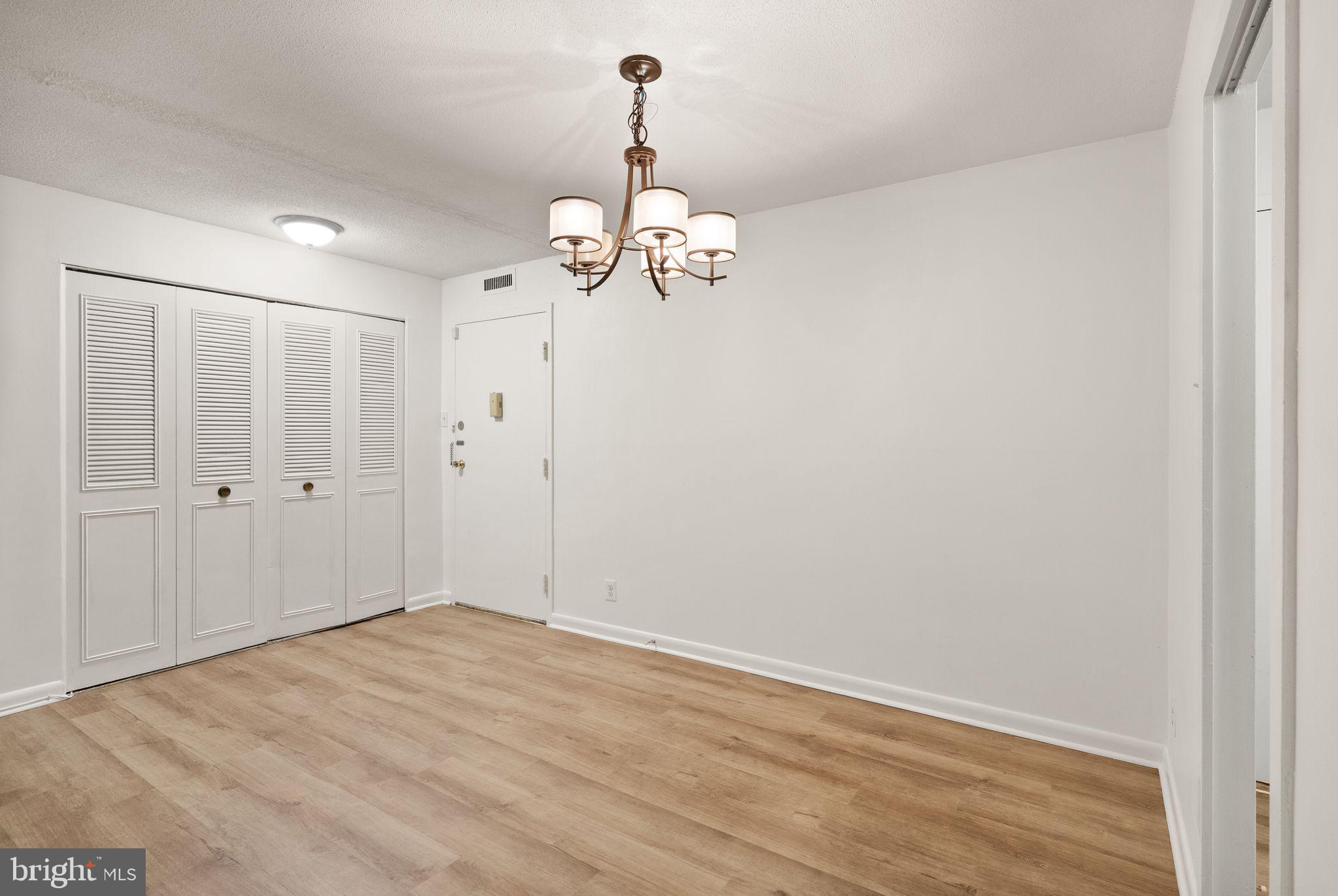 CIRCLE CONDOMINIUMS - Residential