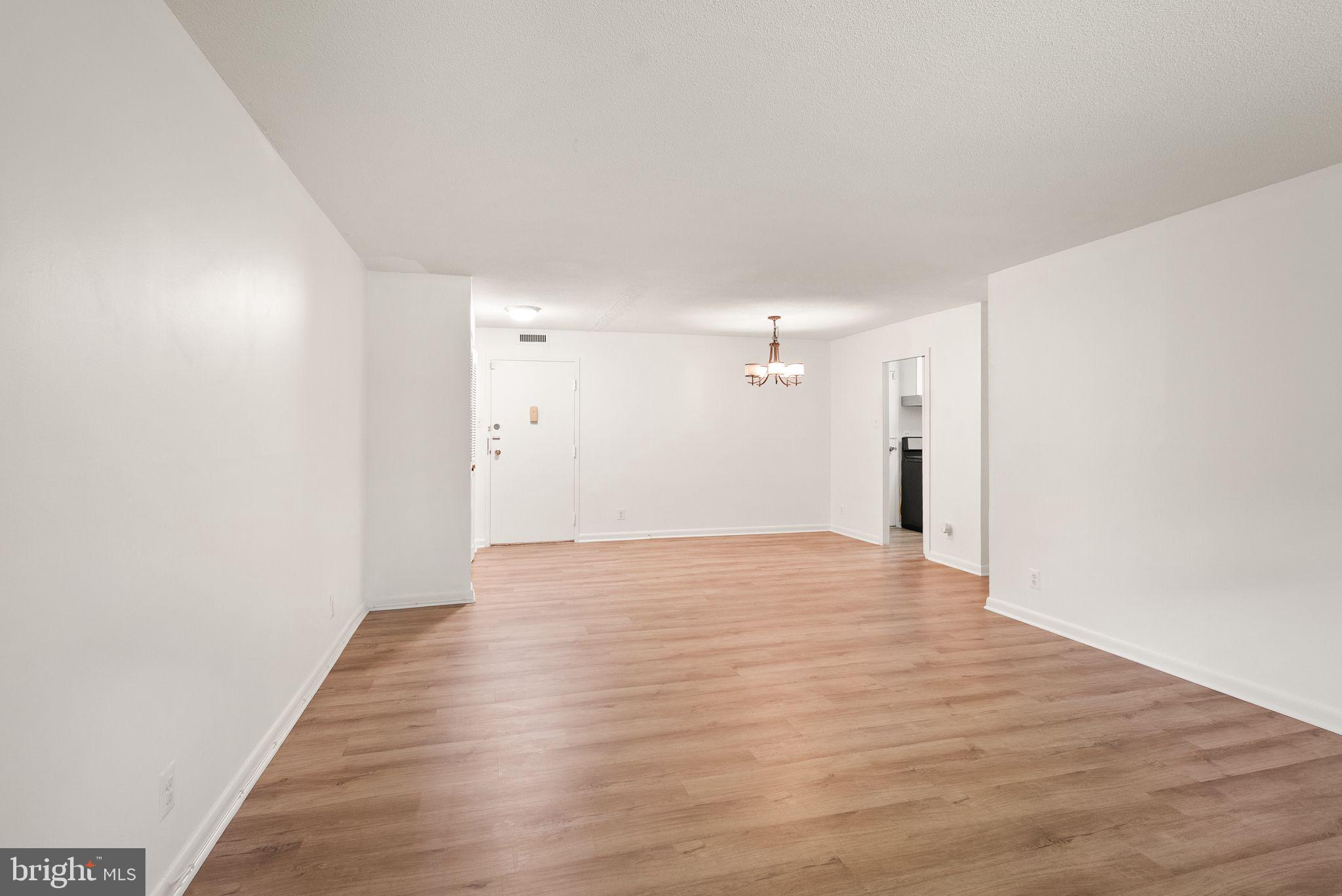 CIRCLE CONDOMINIUMS - Residential