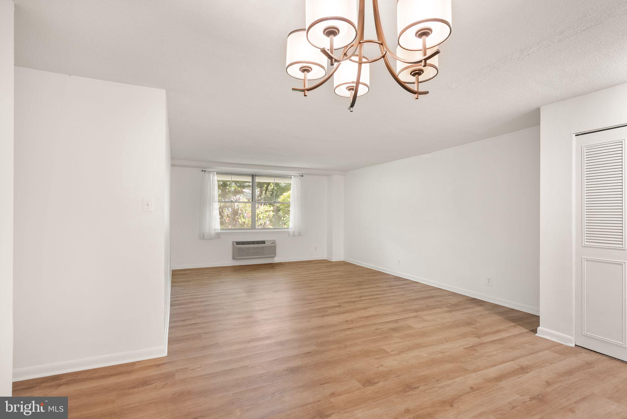 CIRCLE CONDOMINIUMS - Residential