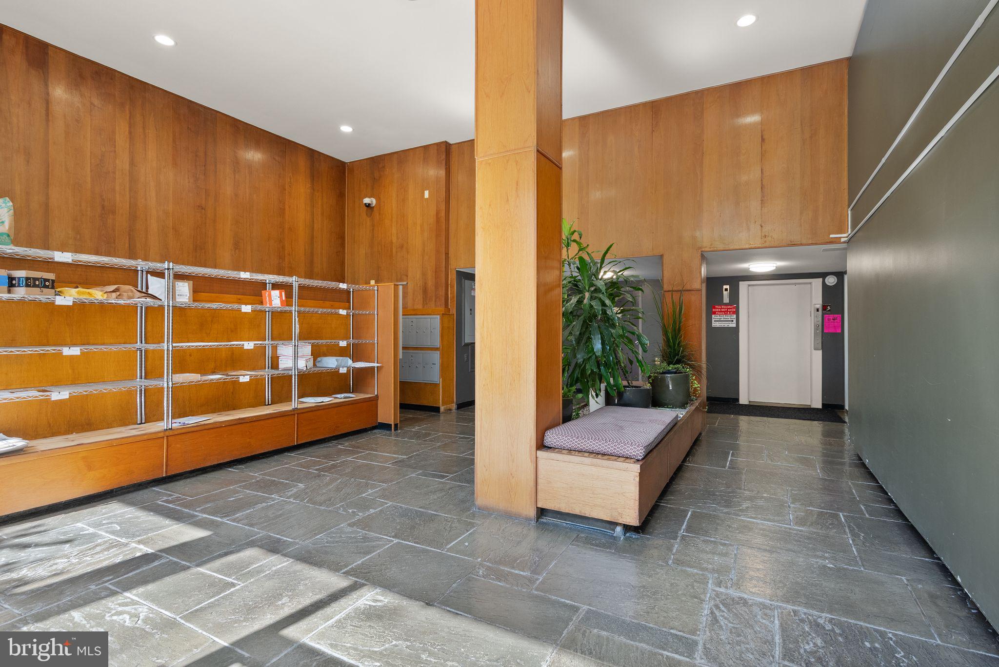 CIRCLE CONDOMINIUMS - Residential