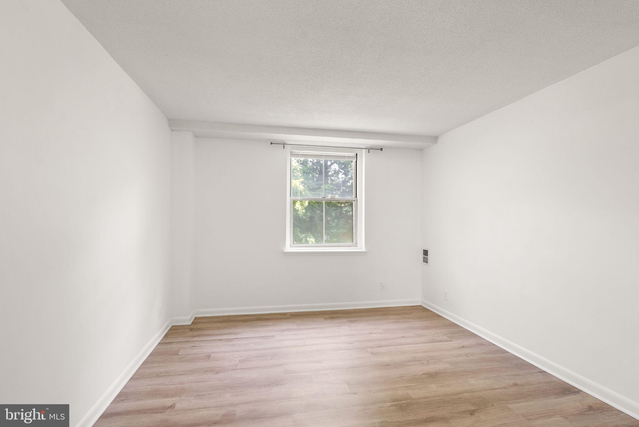 CIRCLE CONDOMINIUMS - Residential