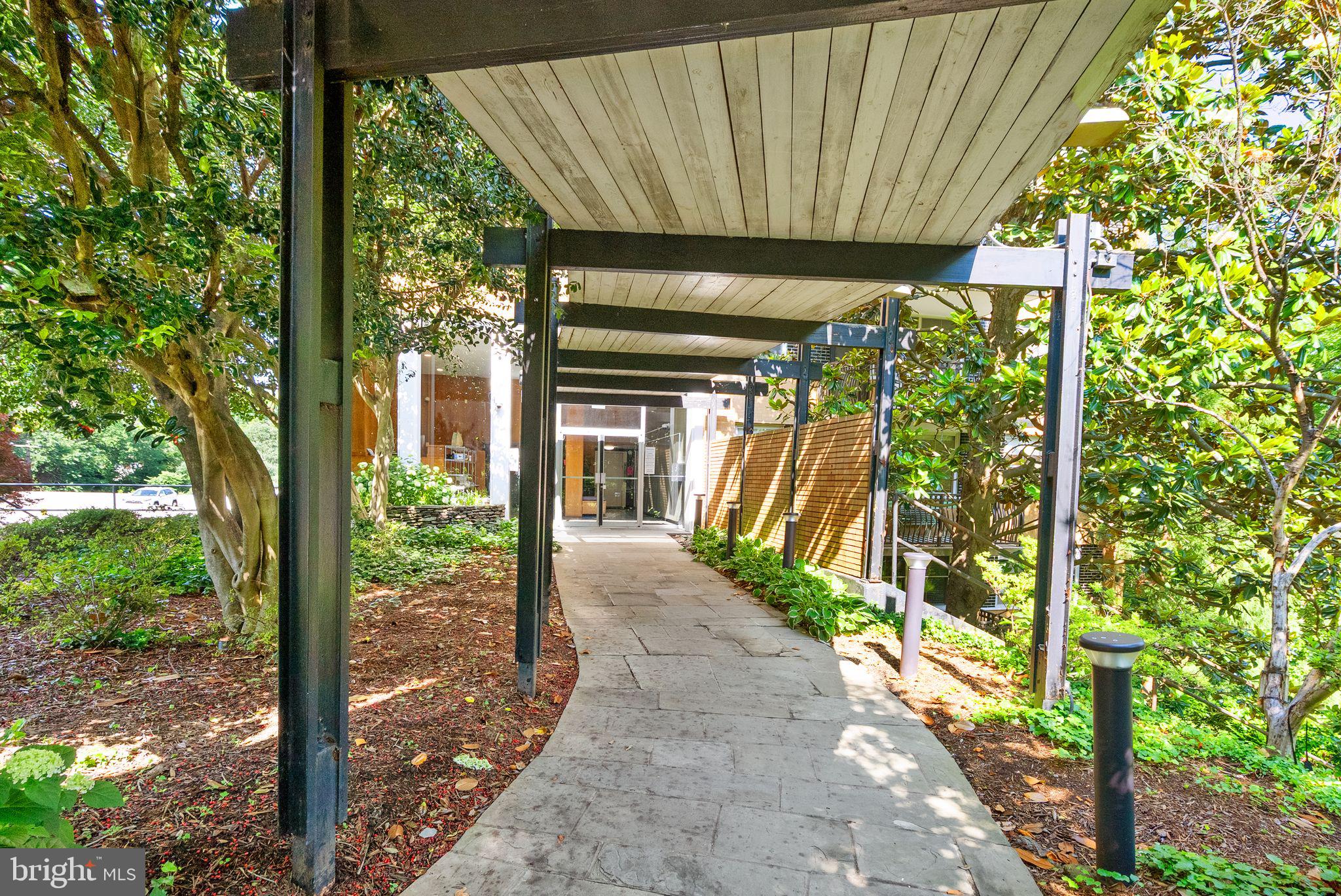 CIRCLE CONDOMINIUMS - Residential