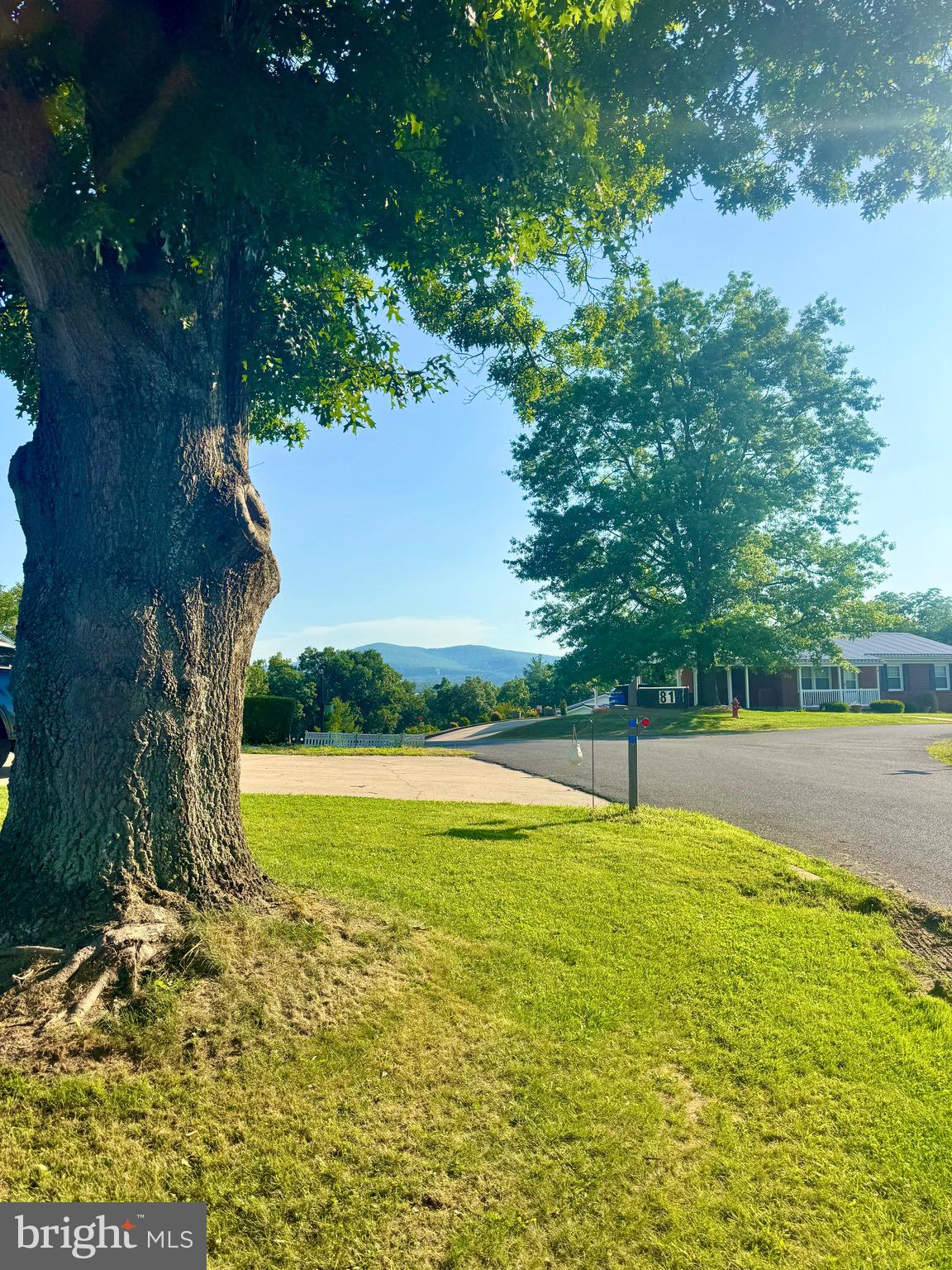 MONARCH HEIGHTS - Land