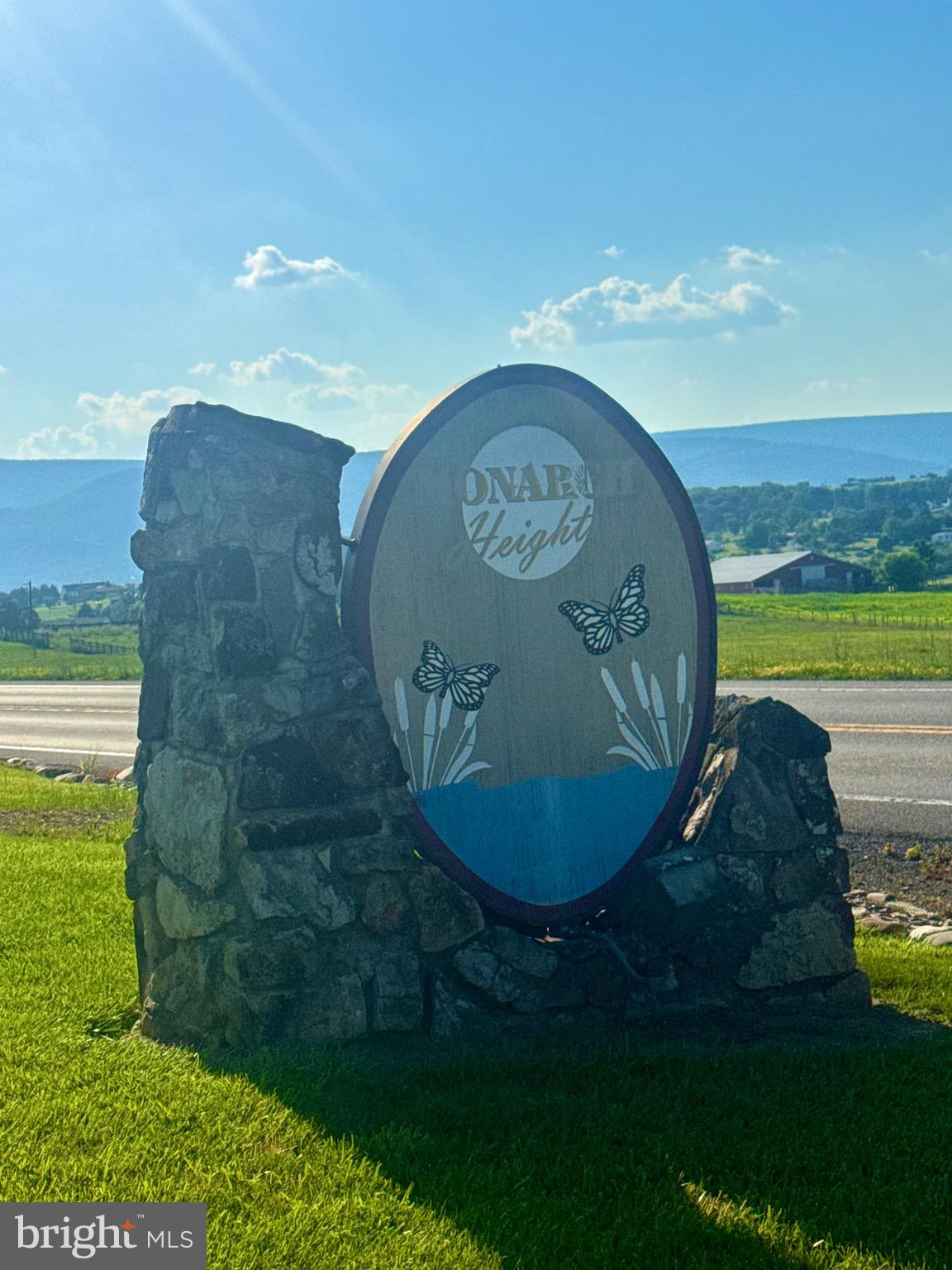 MONARCH HEIGHTS - Land