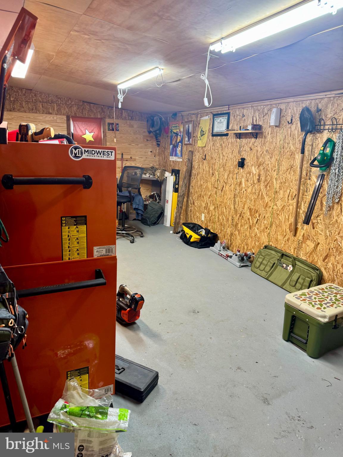 MONARCH HEIGHTS - Land