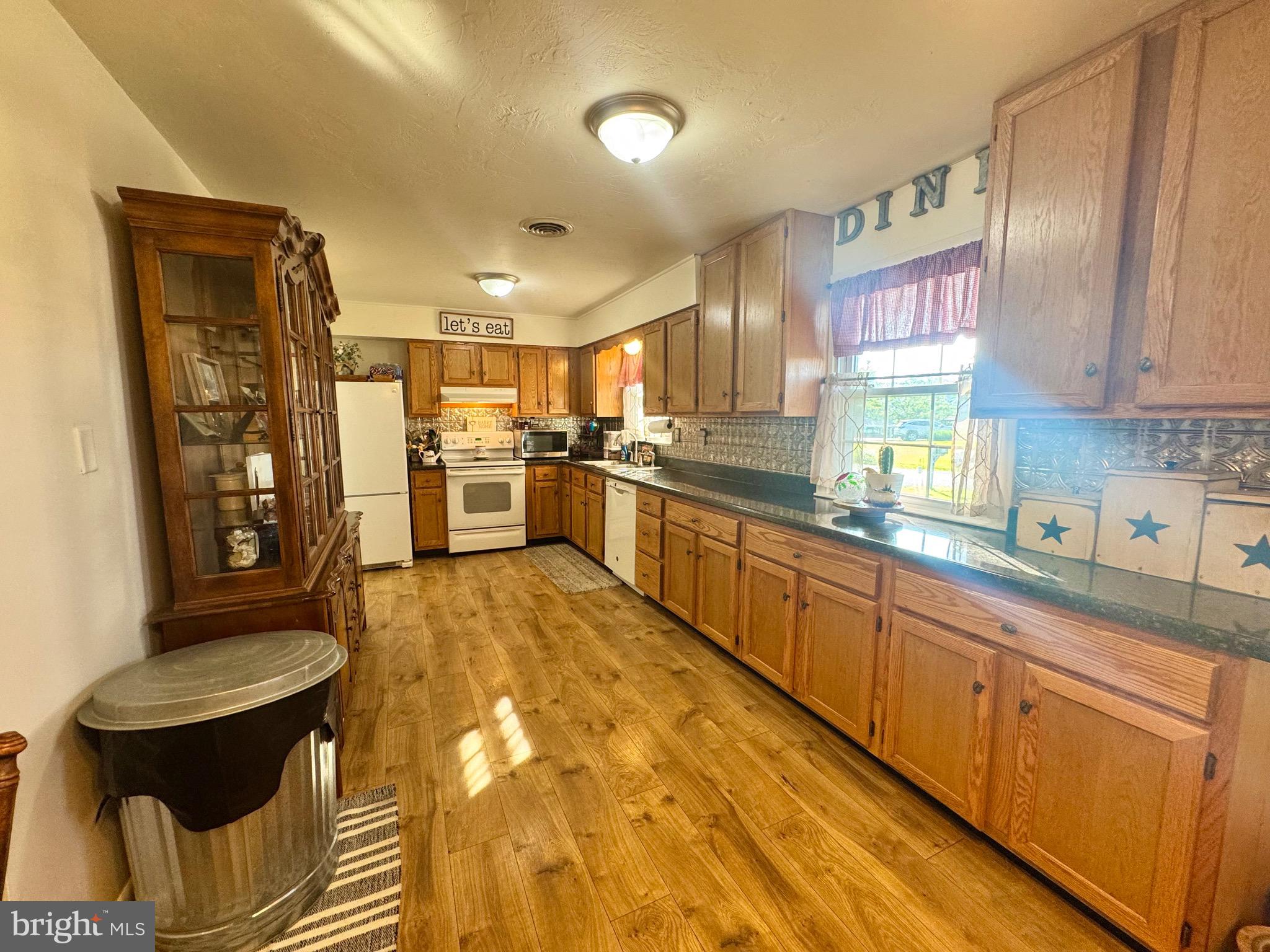 MONARCH HEIGHTS - Land