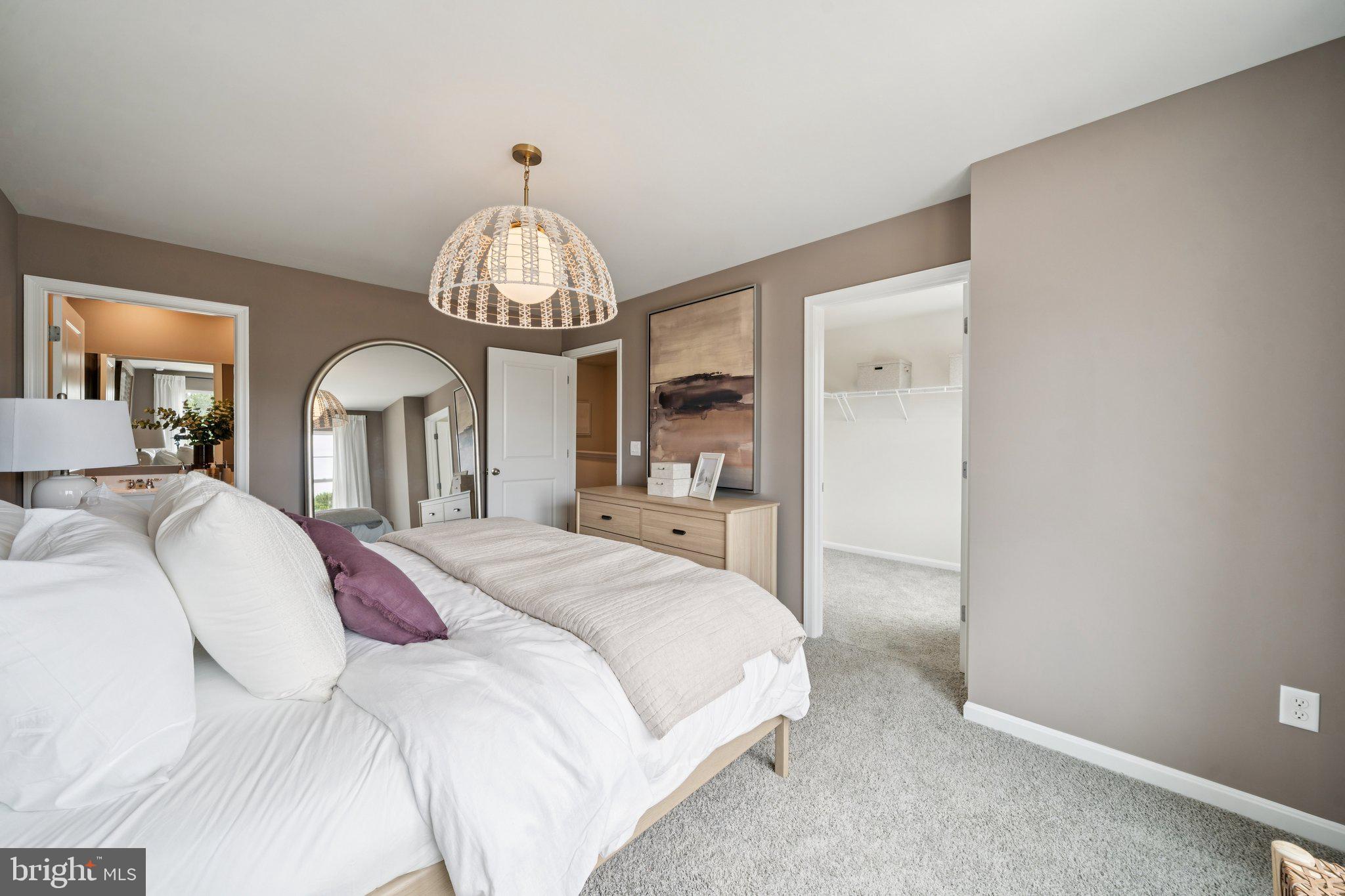 SUMMIT TOWNS - Residential