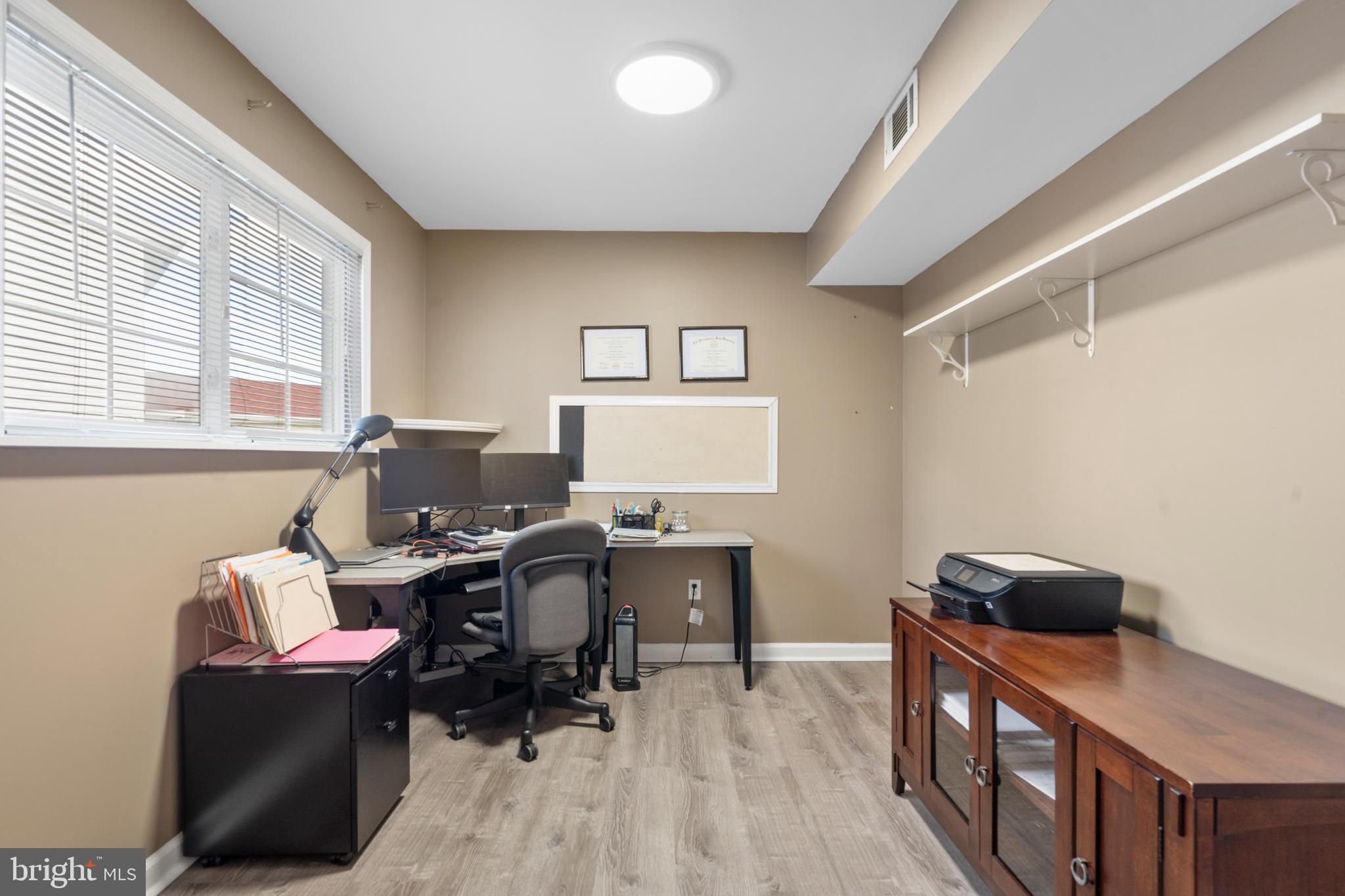 LIBERTY CIRCLE - Residential