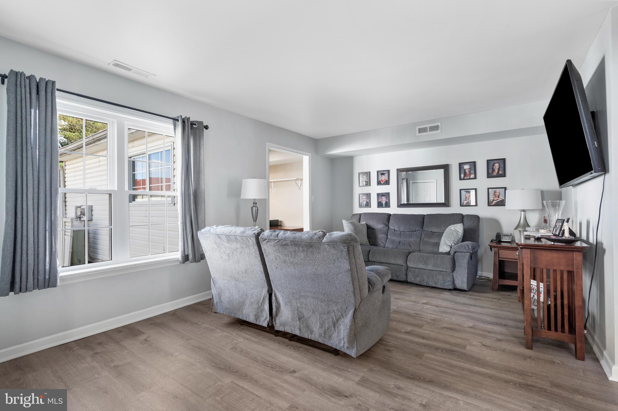 LIBERTY CIRCLE - Residential