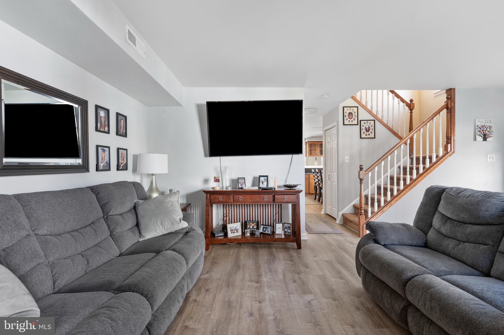 LIBERTY CIRCLE - Residential