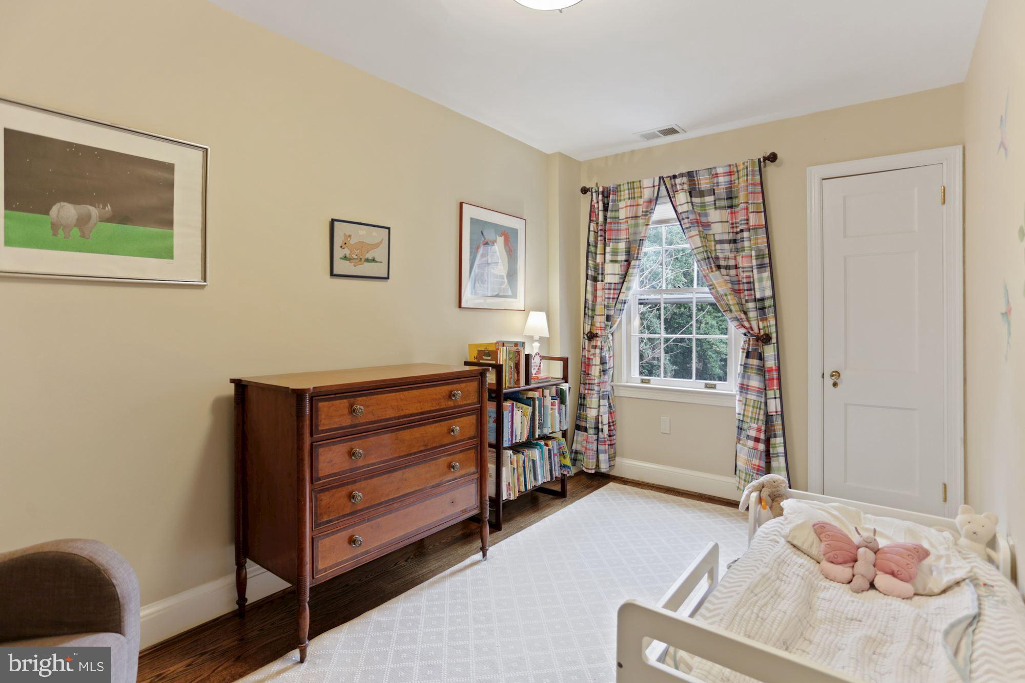 GEORGETOWN - Residential