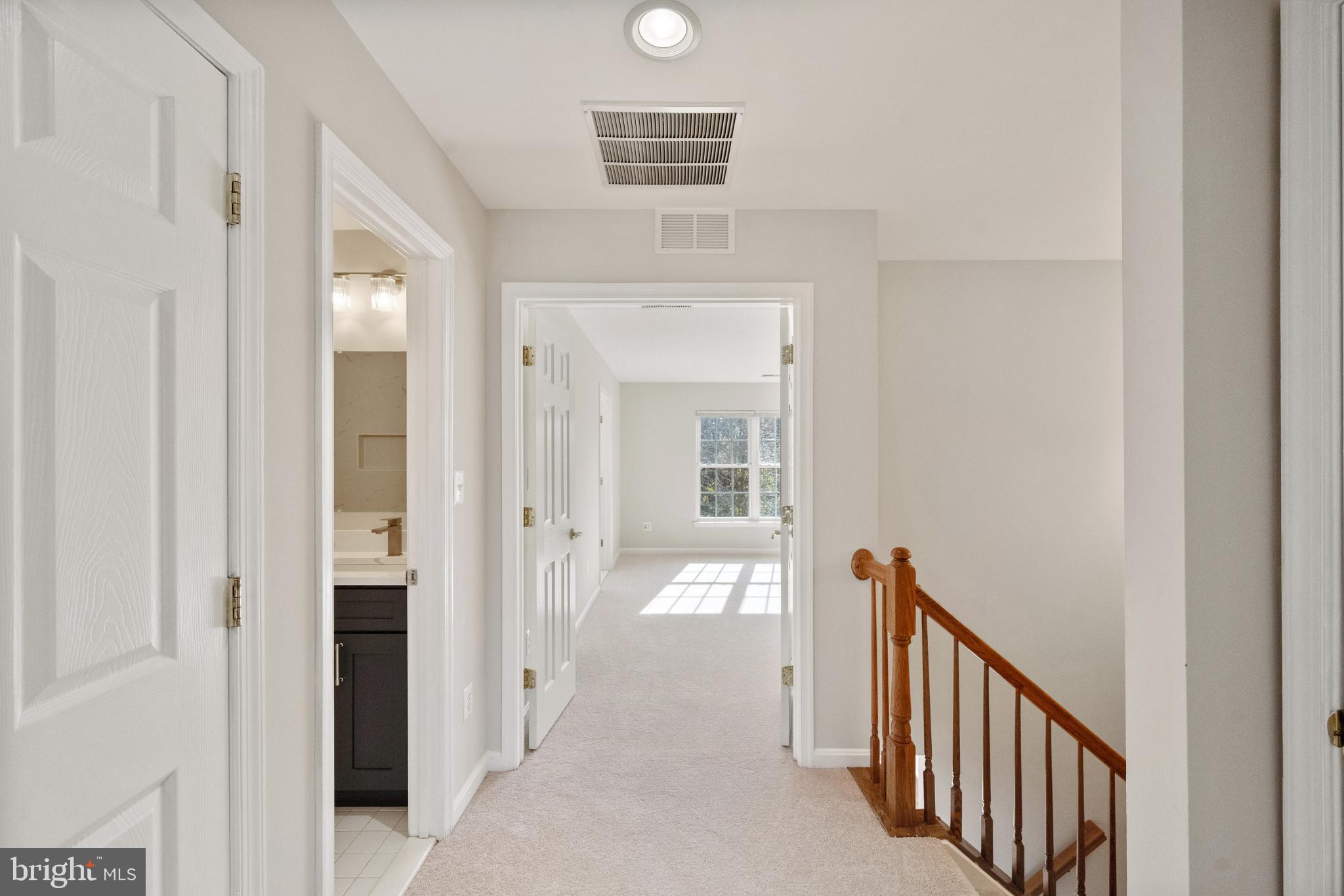 VICTORIA'S LANDING - Residential