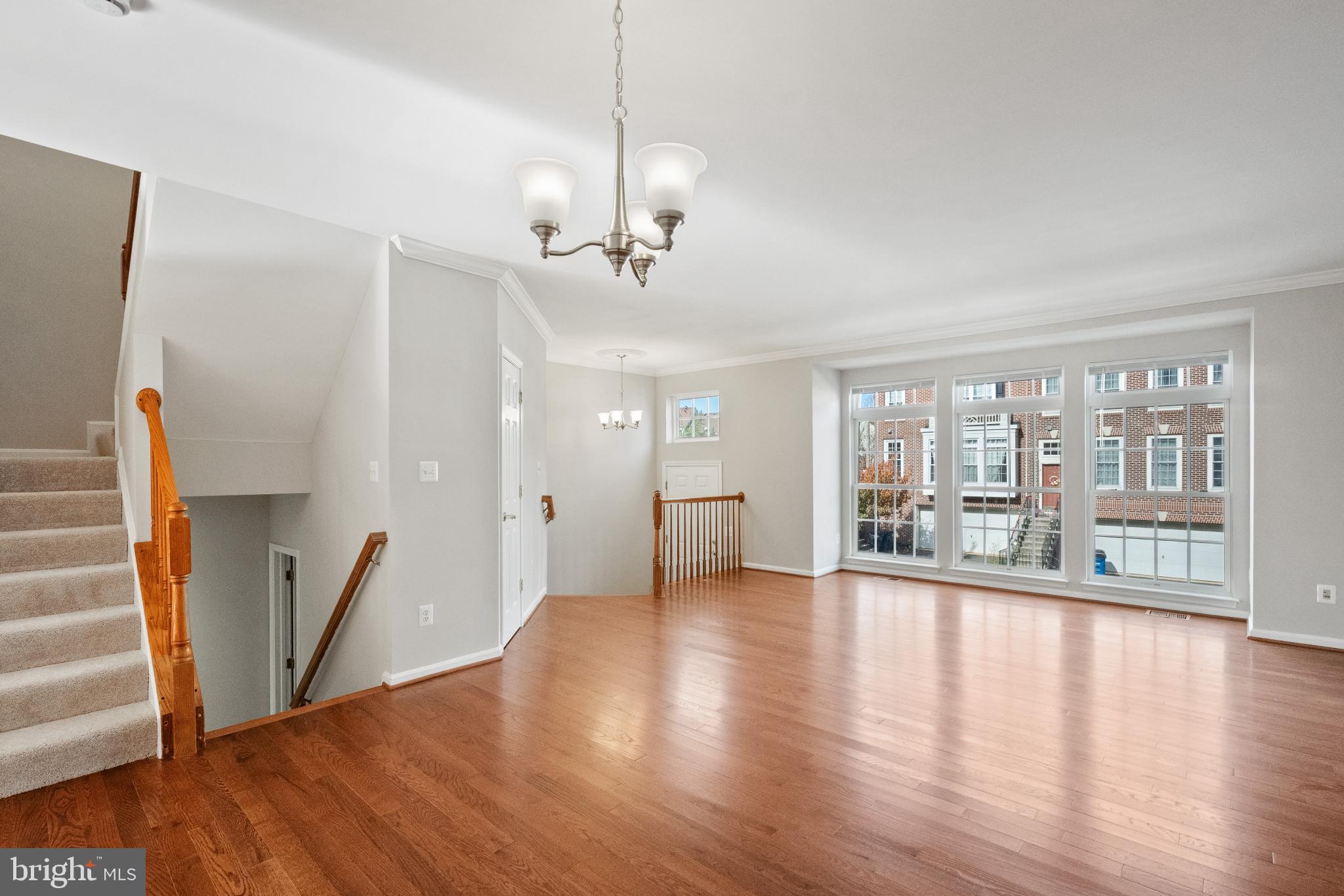 VICTORIA'S LANDING - Residential