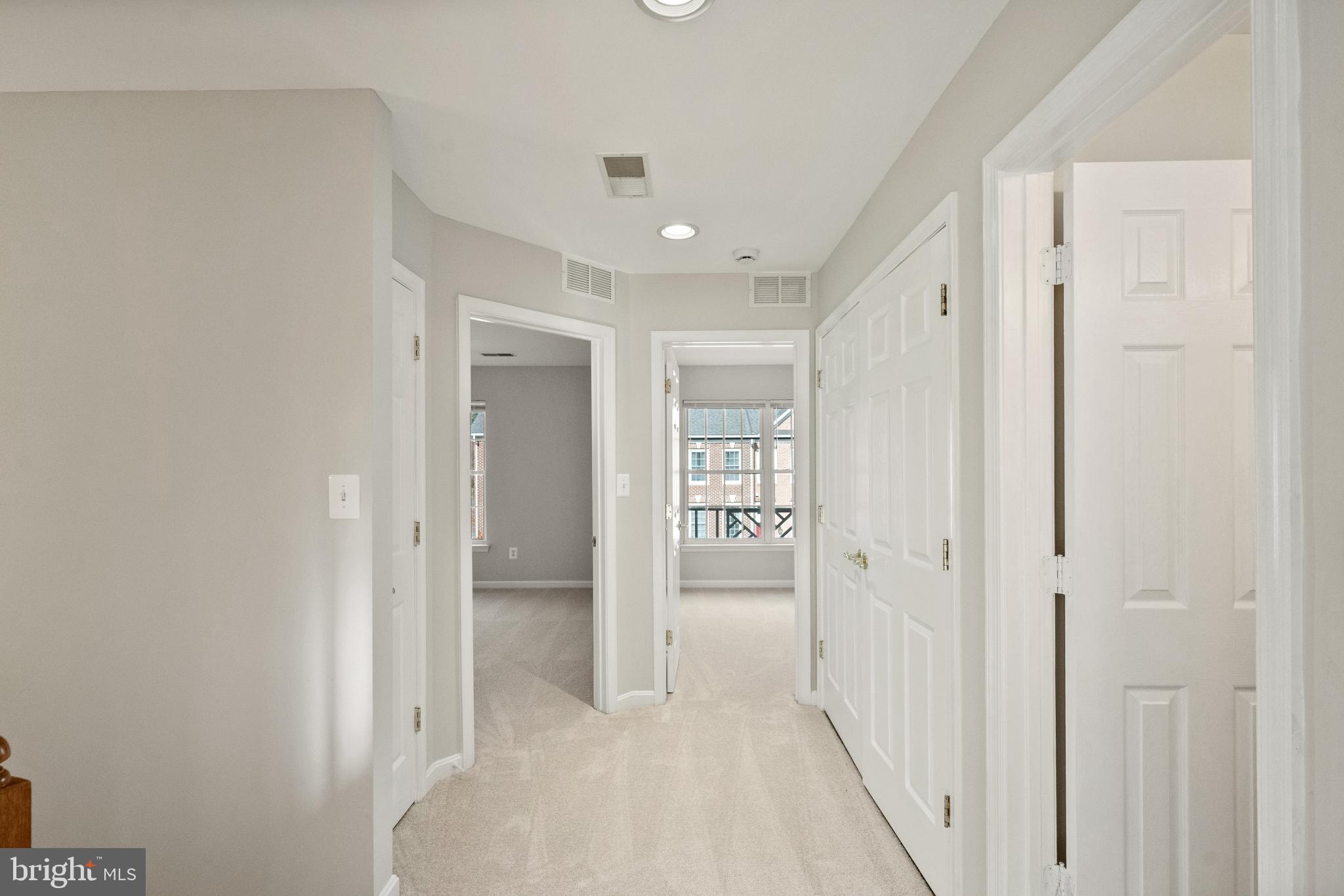 VICTORIA'S LANDING - Residential