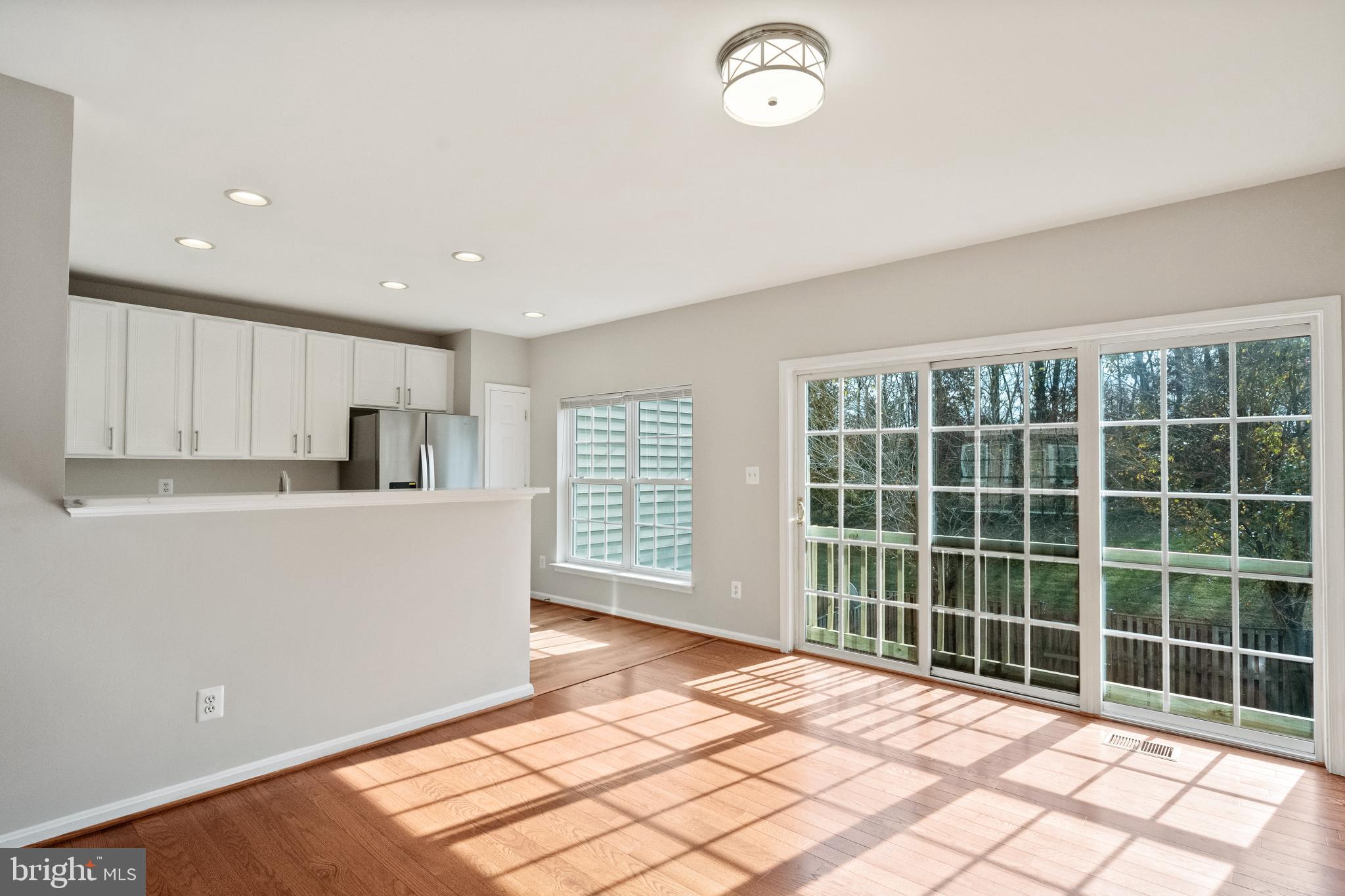 VICTORIA'S LANDING - Residential