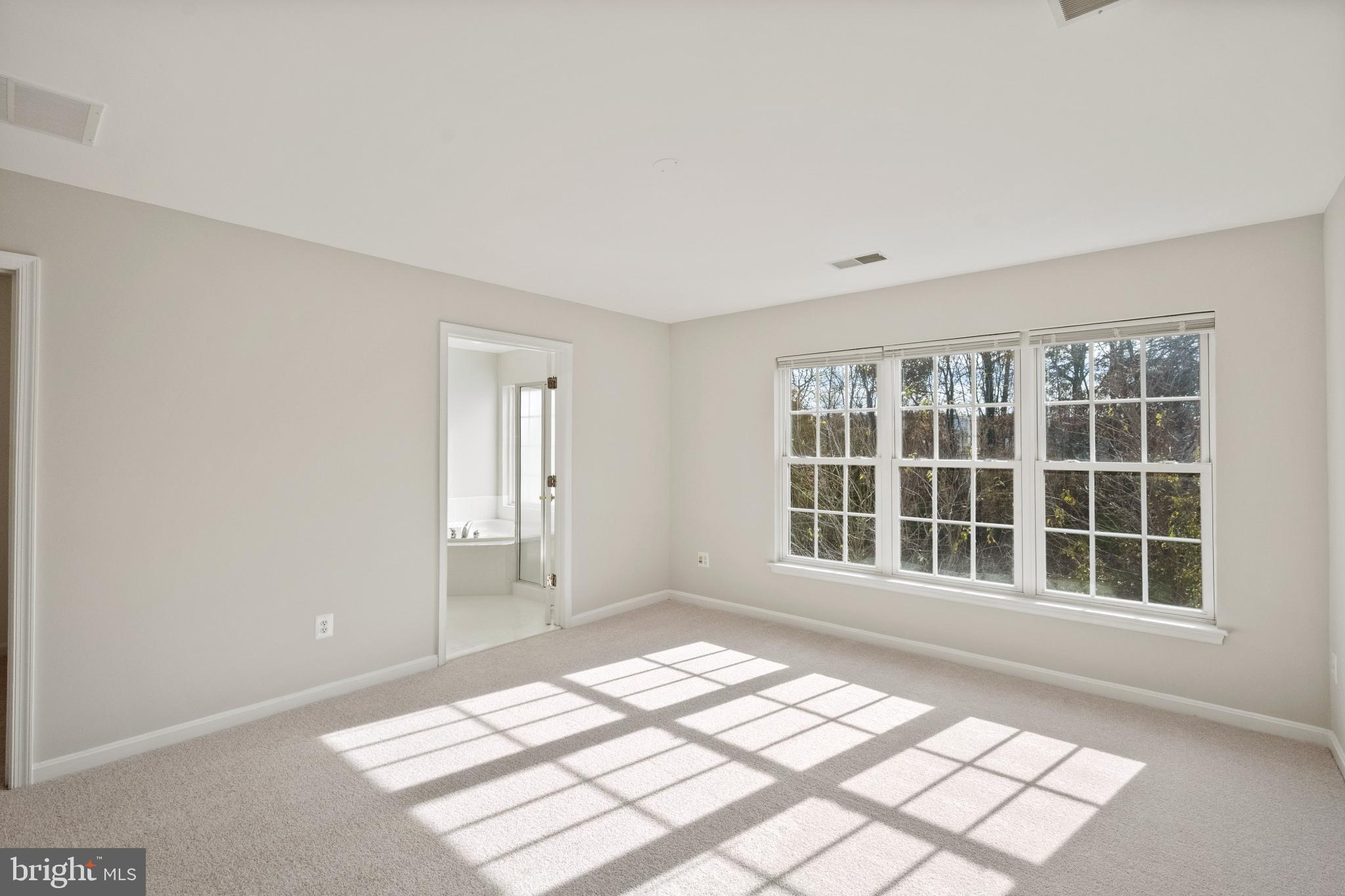 VICTORIA'S LANDING - Residential