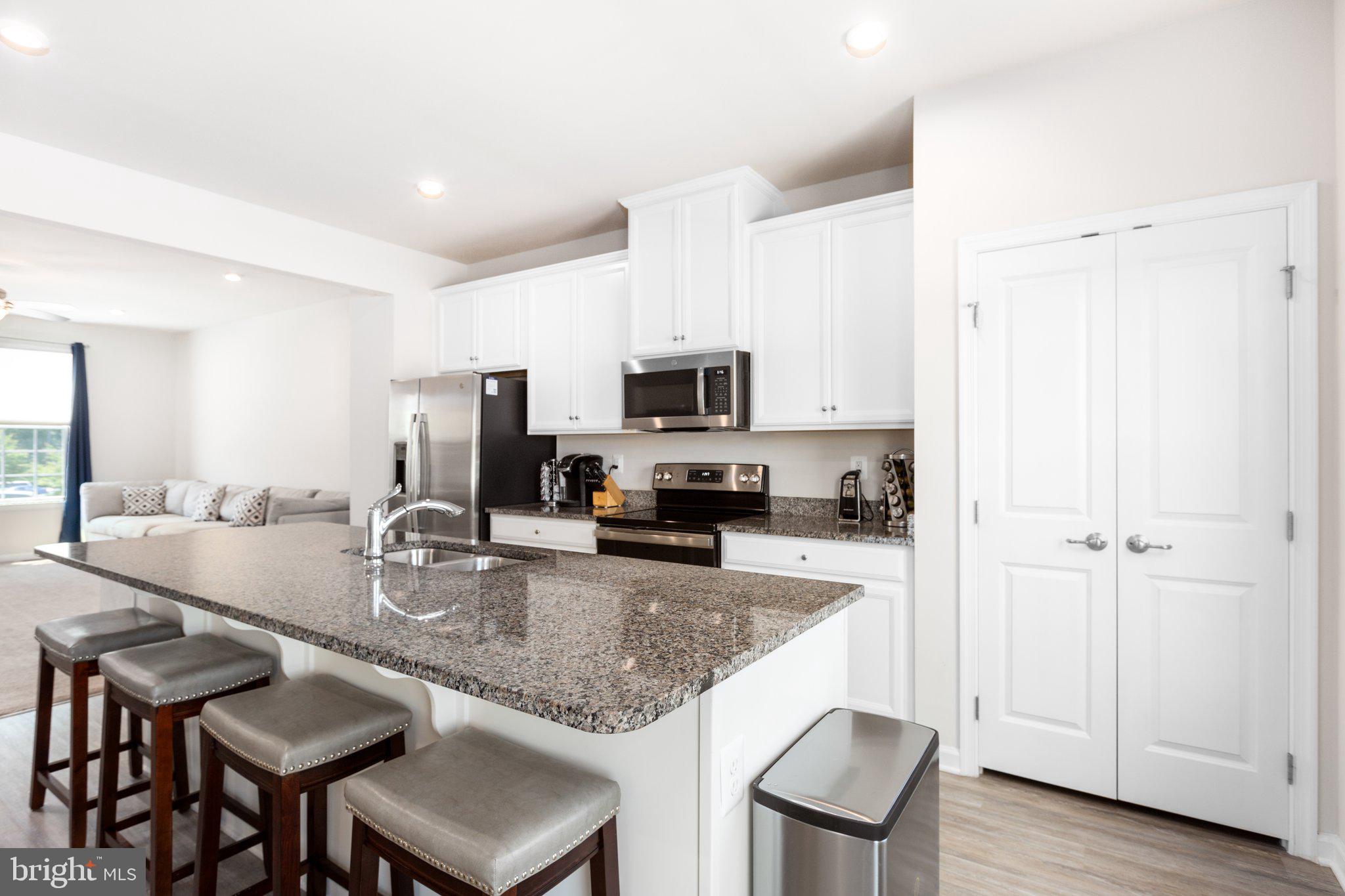 WILDERNESS SHORES - Residential