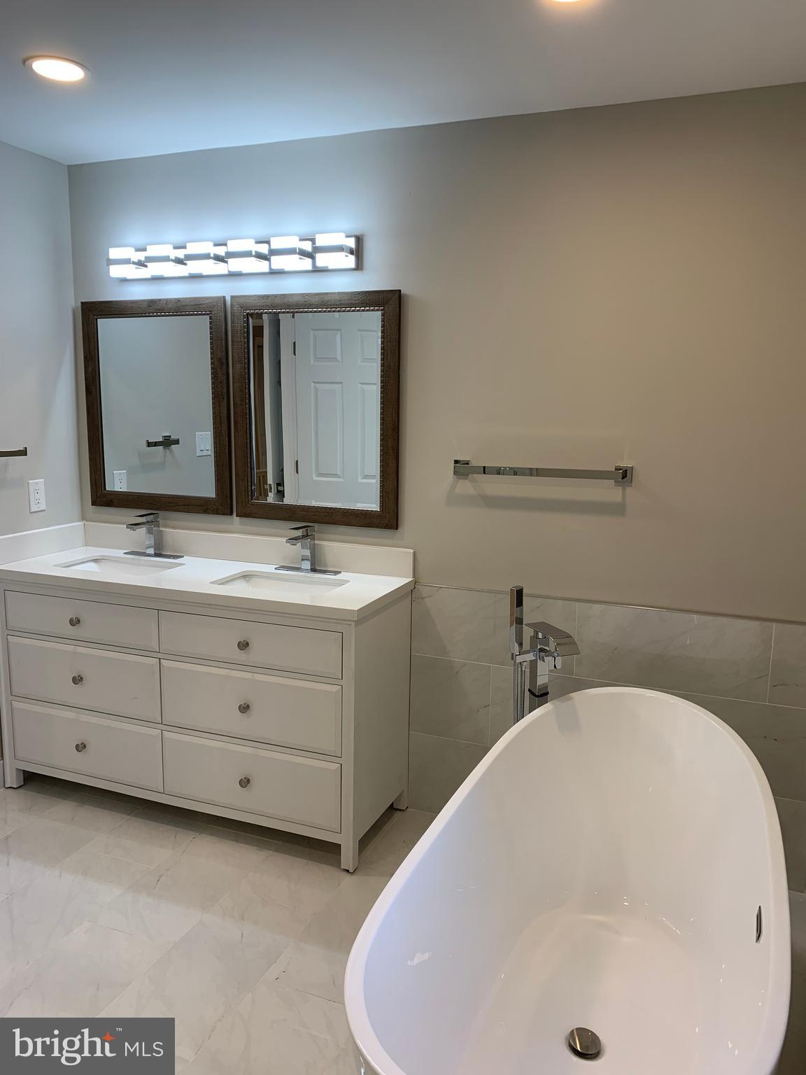 BENNETT WOODS - Residential