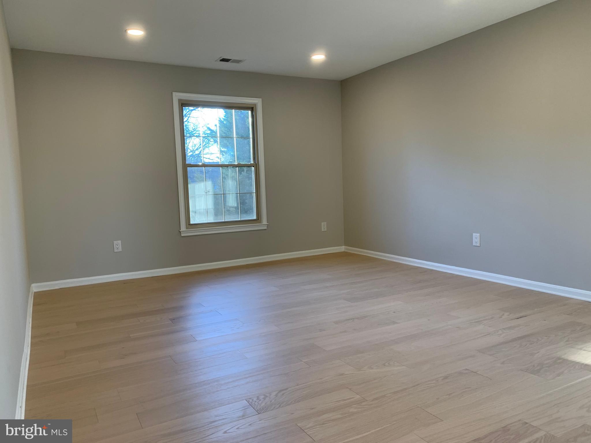 BENNETT WOODS - Residential