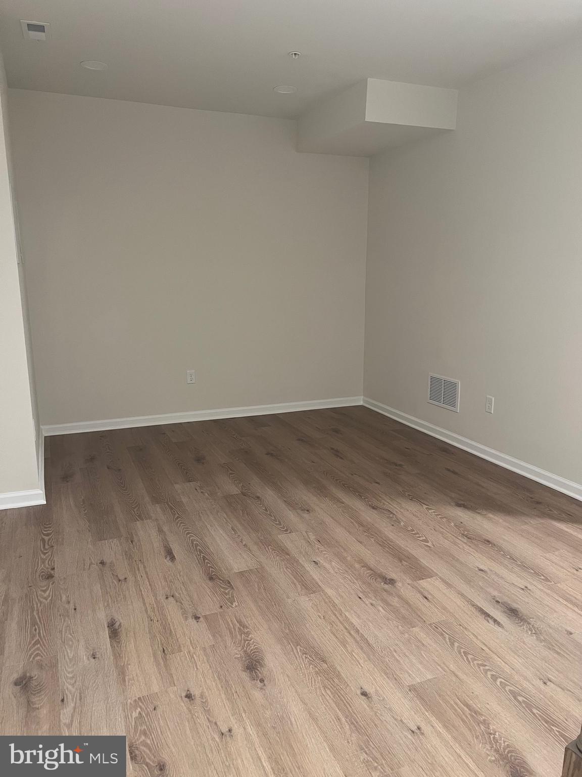 KENNETT POINTE - Residential Lease