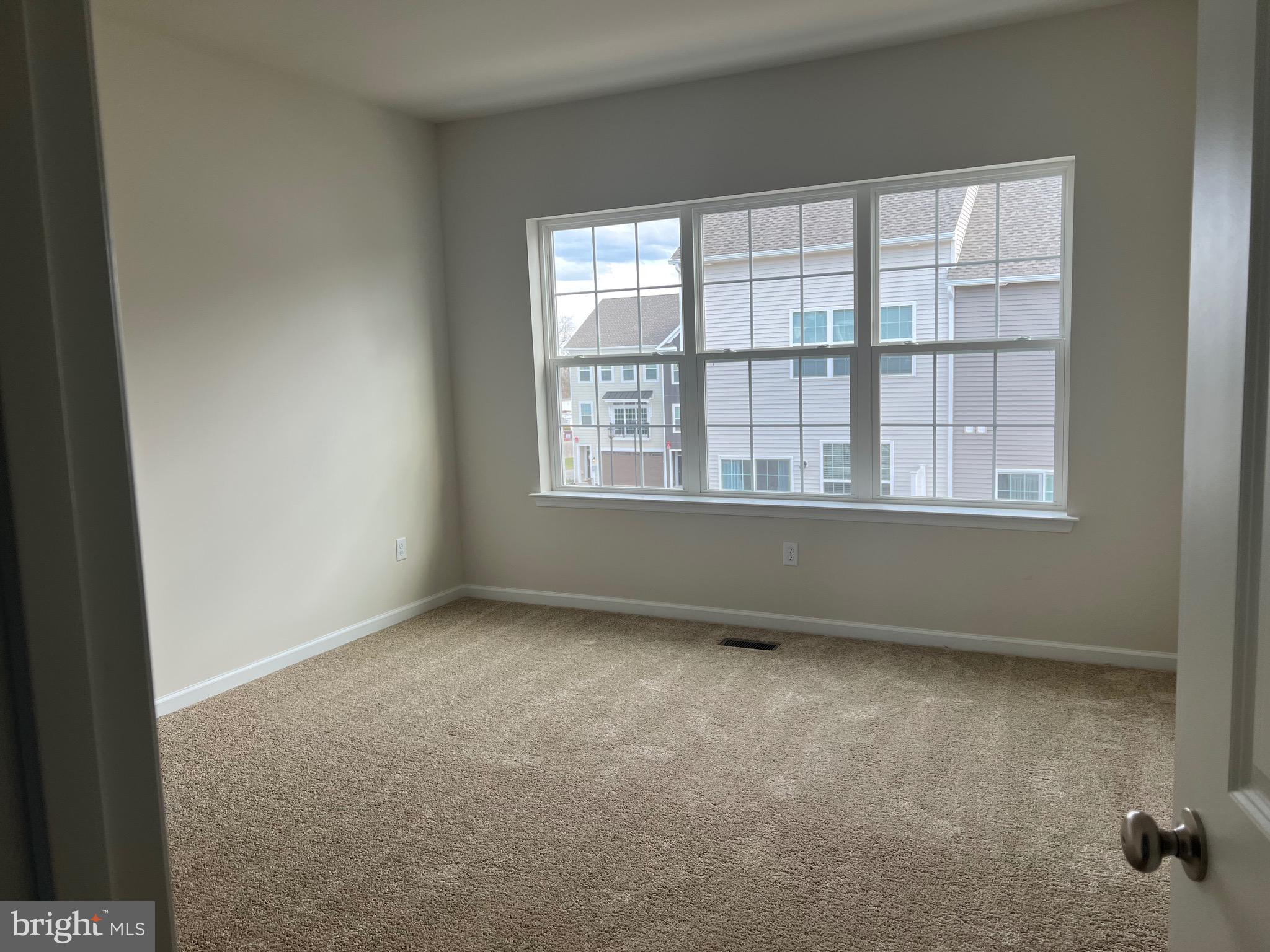 KENNETT POINTE - Residential Lease