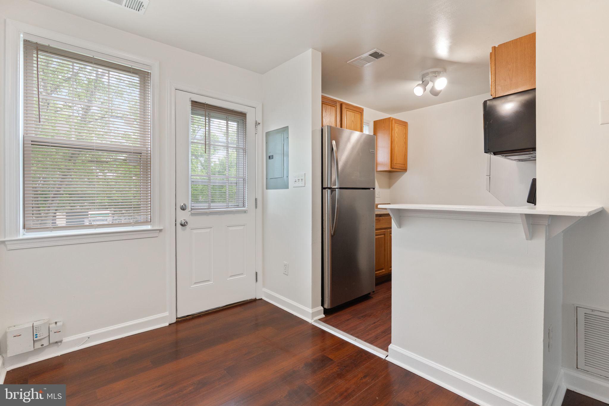 KENT VILLAGE - Residential