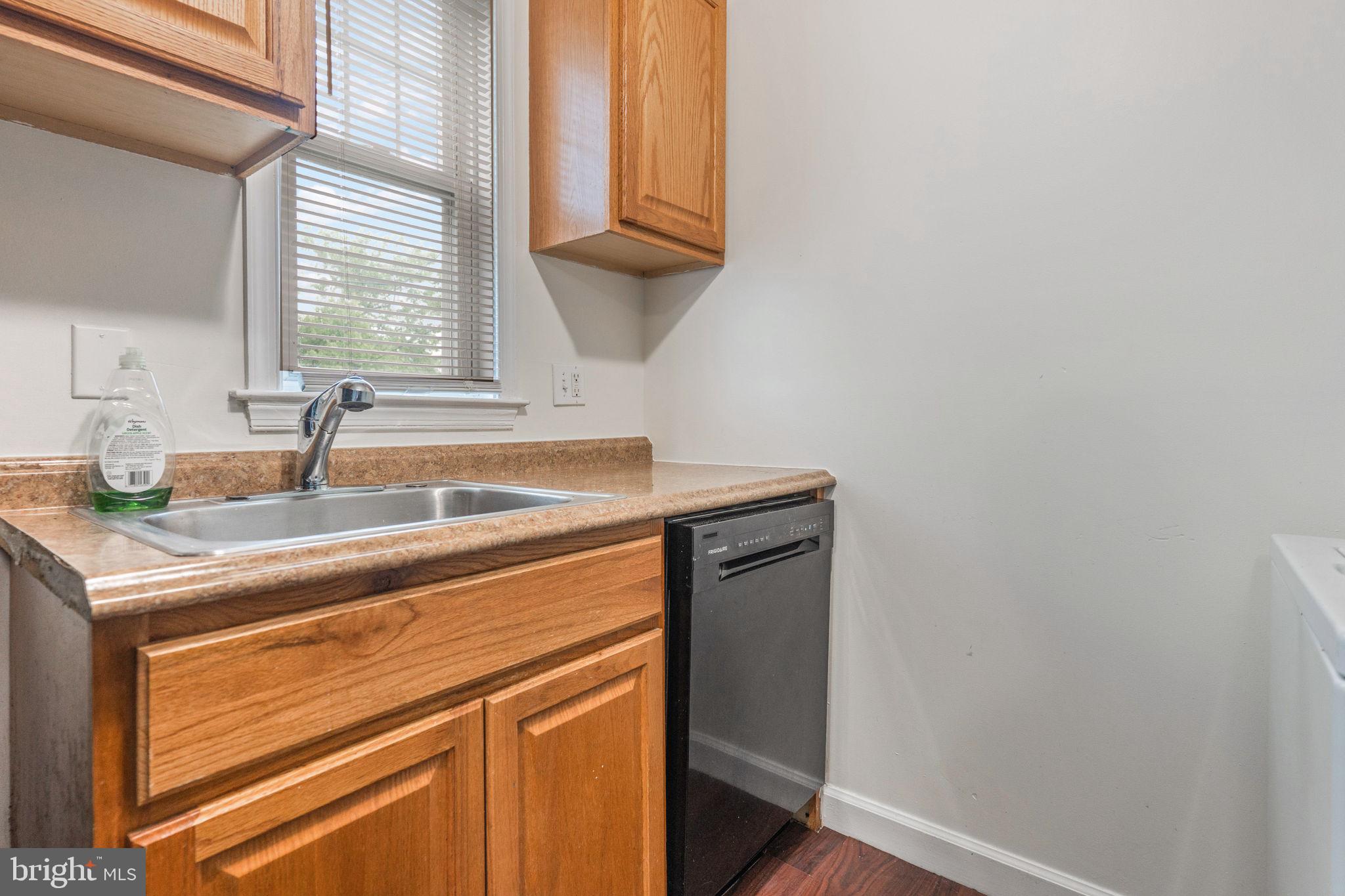 KENT VILLAGE - Residential