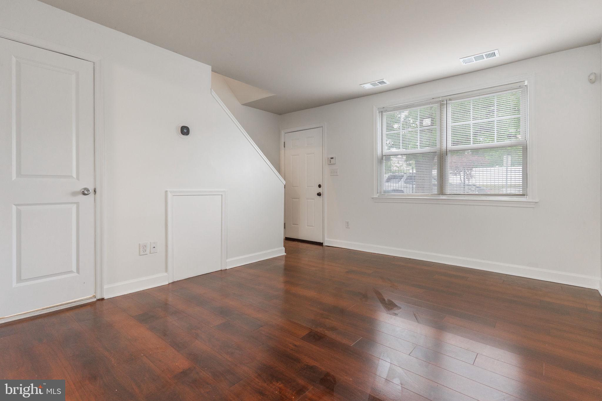 2512 KENT VILLAGE DRIVE