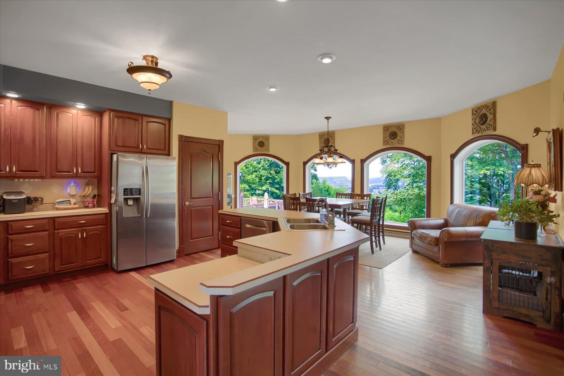 NONE AVAILABEL - Residential