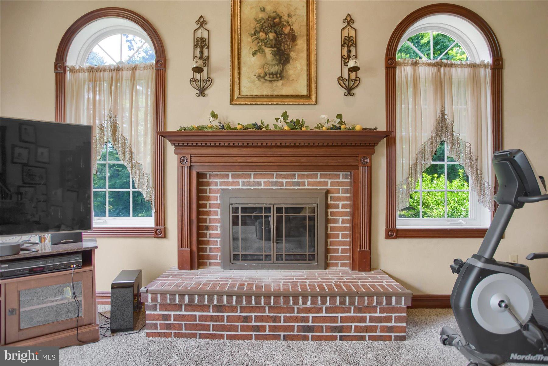 NONE AVAILABEL - Residential