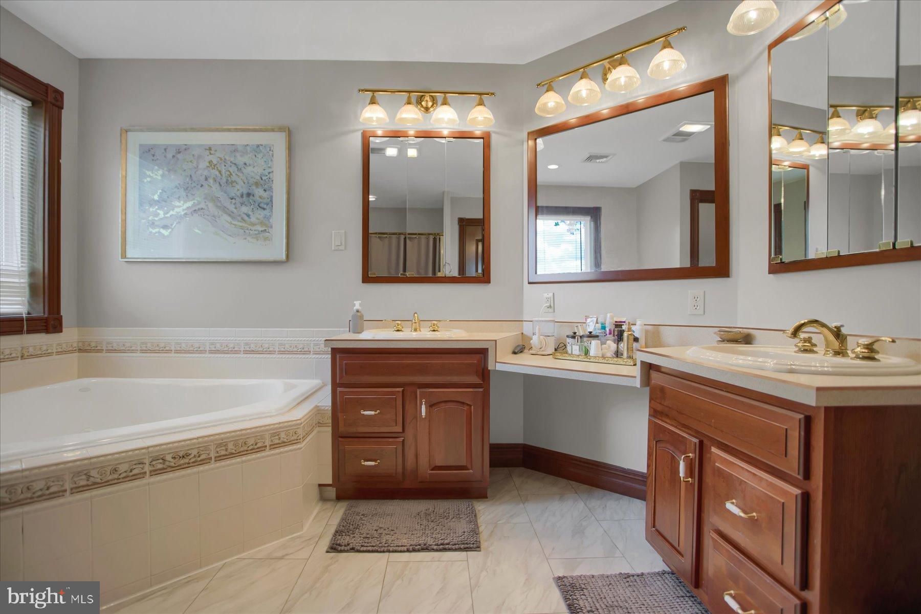 NONE AVAILABEL - Residential